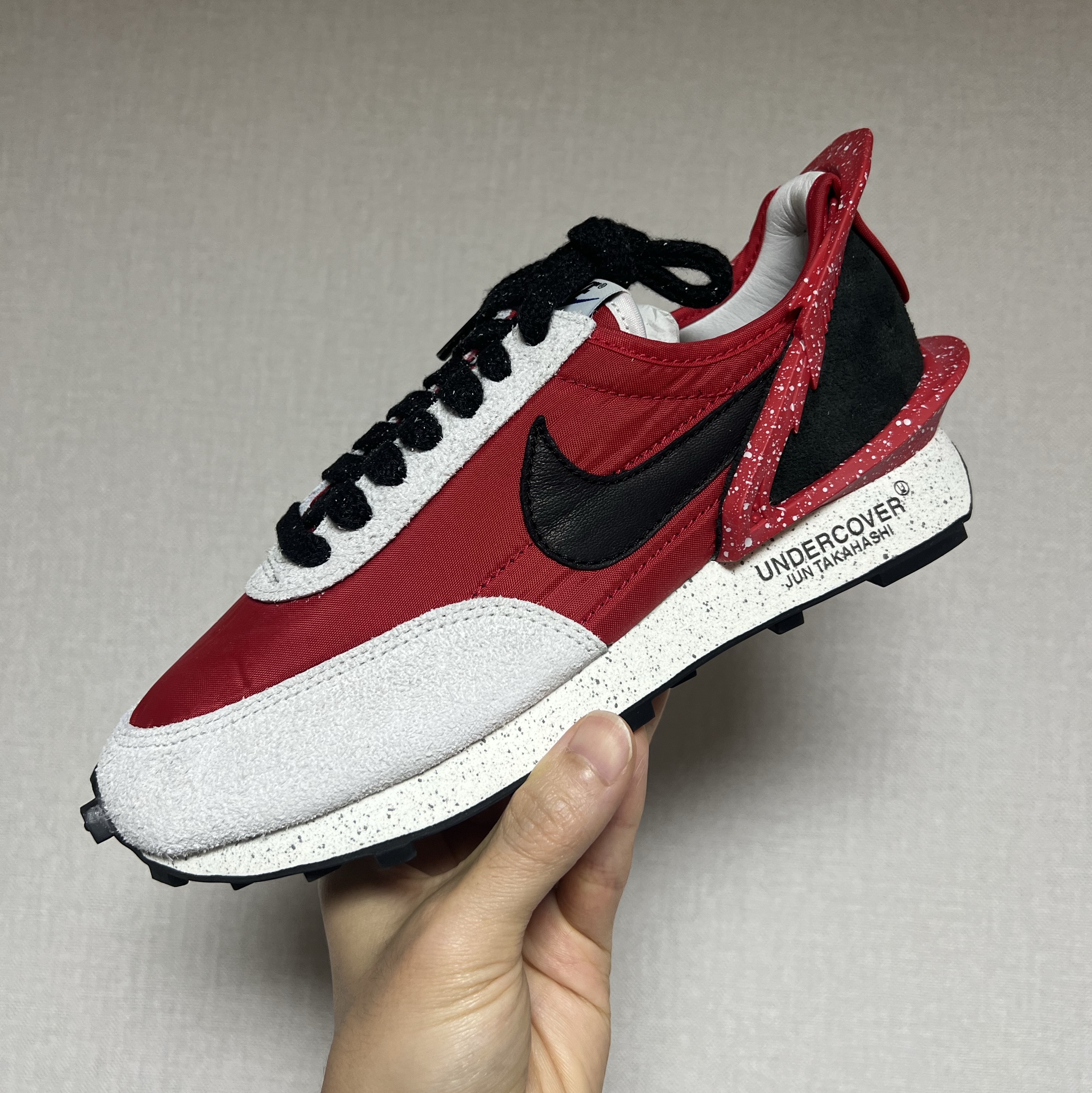 (W) Nike x Undercover Daybreak University Red 착용 스타일