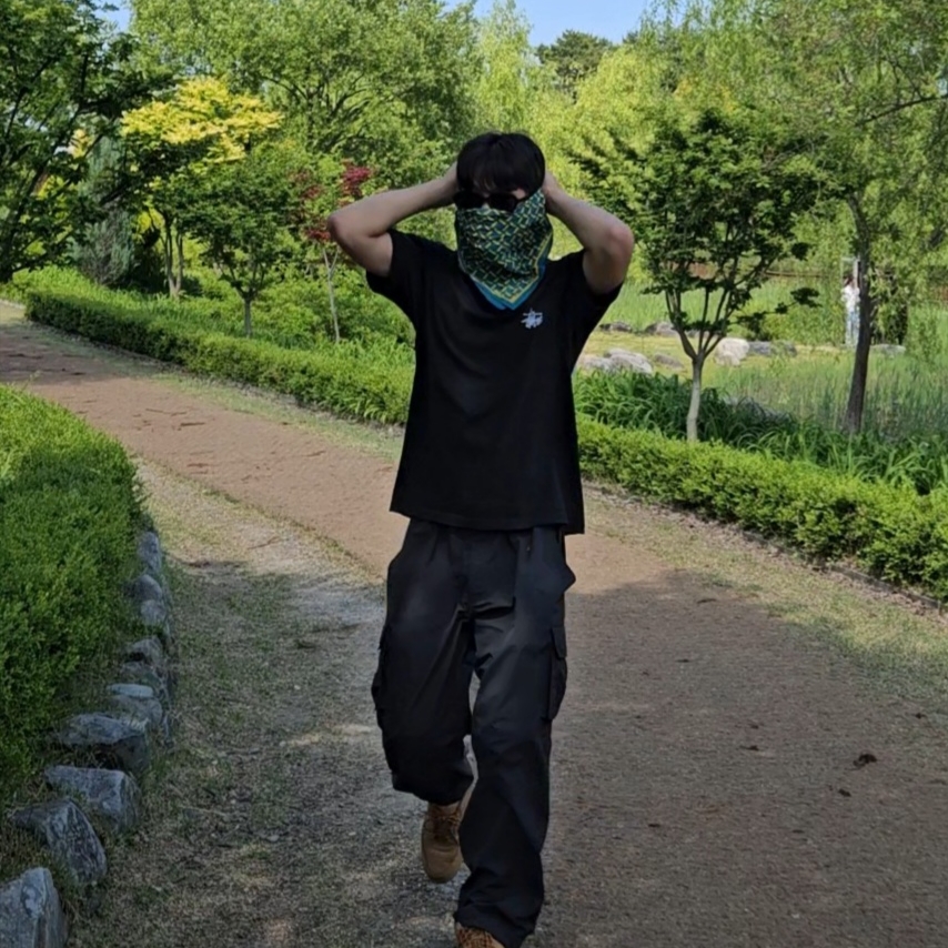 Stussy Basic Stussy Pigment Dyed T-Shirt Black 2022 착용 스타일 - 1