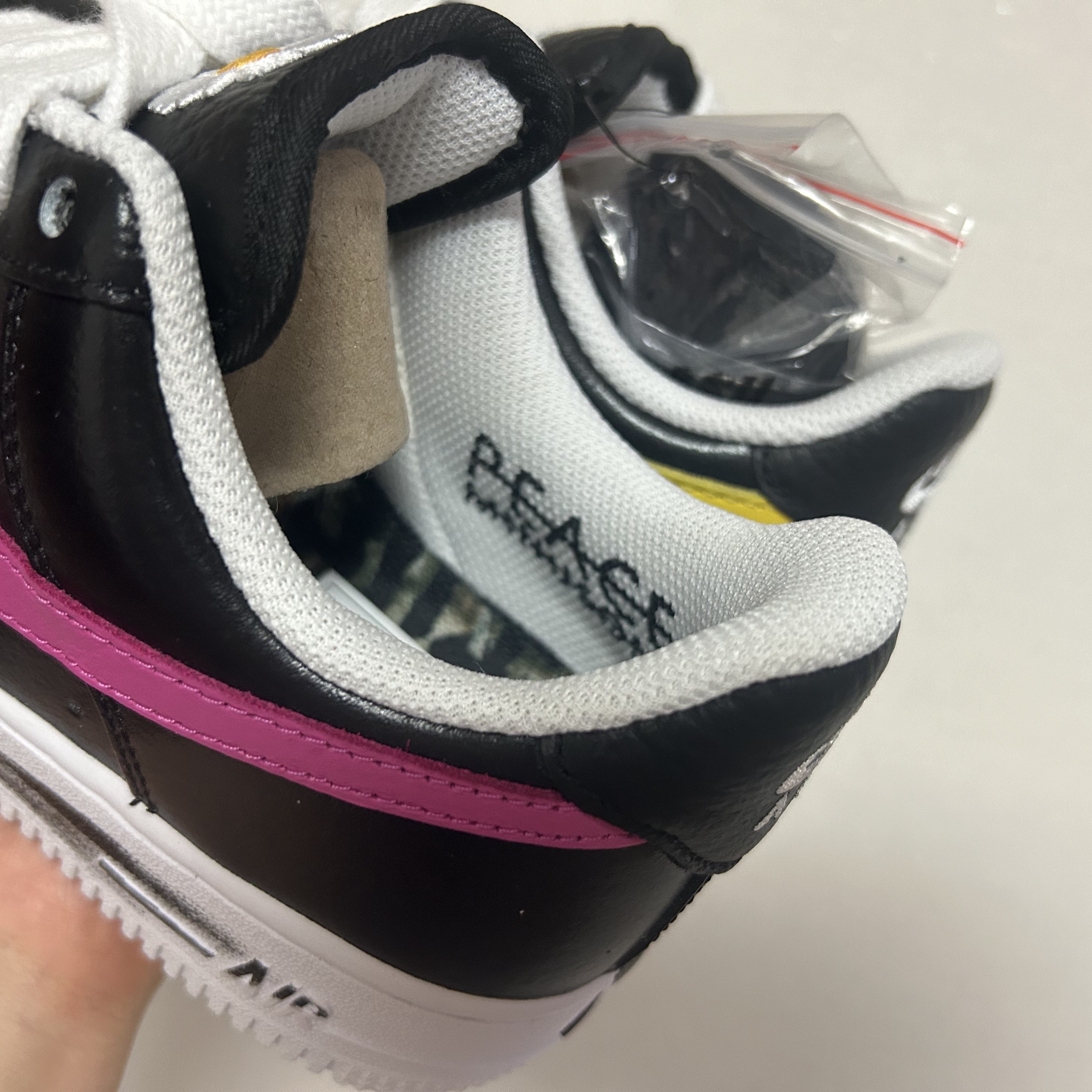 Nike x Peaceminusone Air Force 1 Low Para-Noise 3.0 Black and Multicolor 착용 스타일 - 3