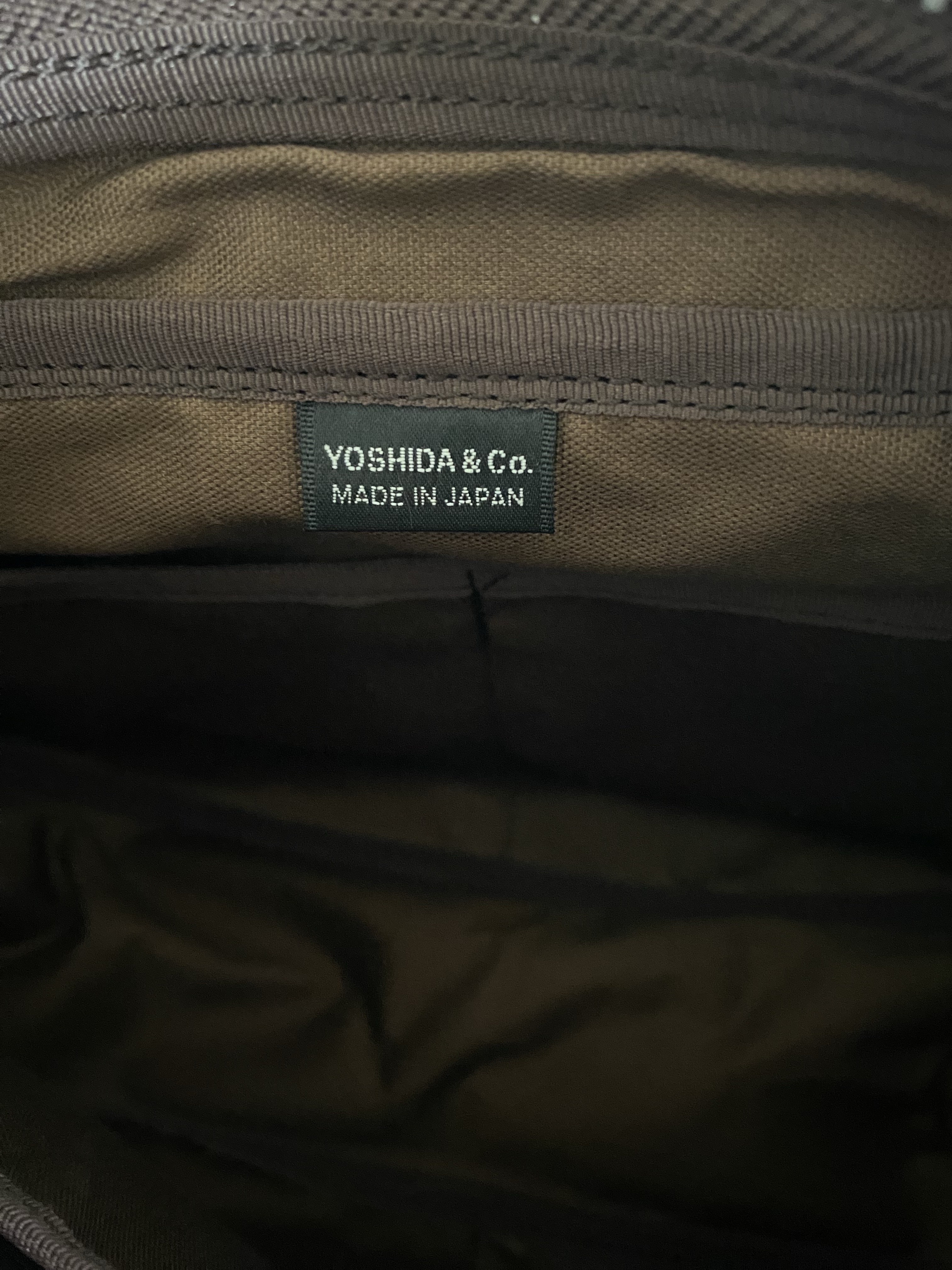 Porter Free Style Shoulder Bag Brown 착용 스타일 - 6