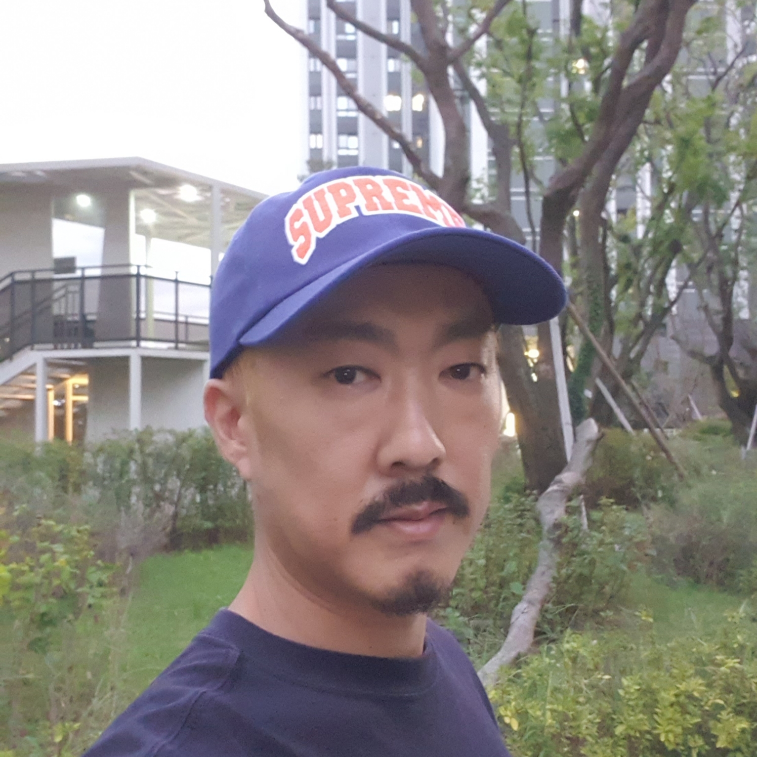 Supreme Circles Jacquard Denim Camp Cap Black - 21FW 착용 스타일 - 3