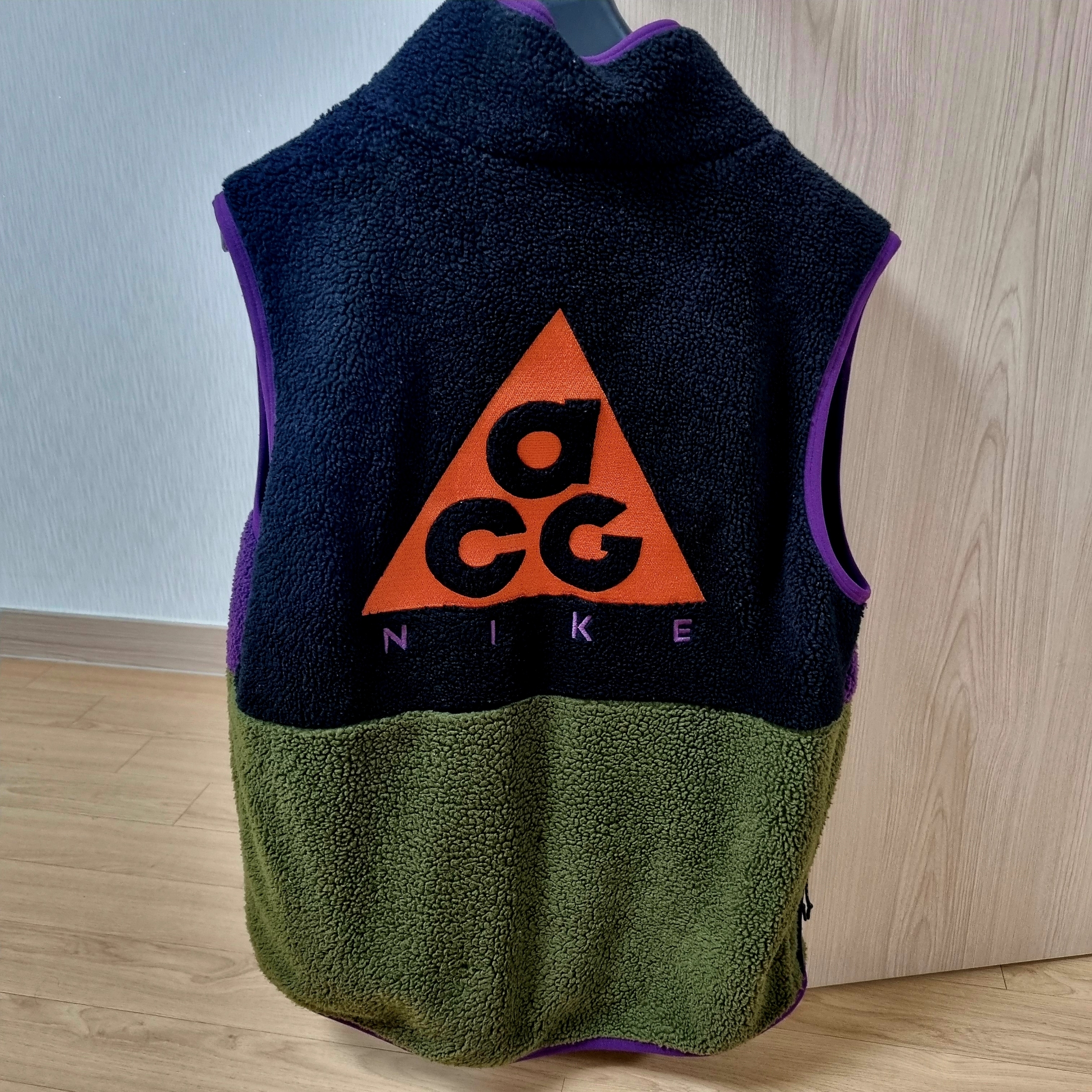 Nike ACG Vest Black Sequoia Night Purple - US/EU 착용 스타일