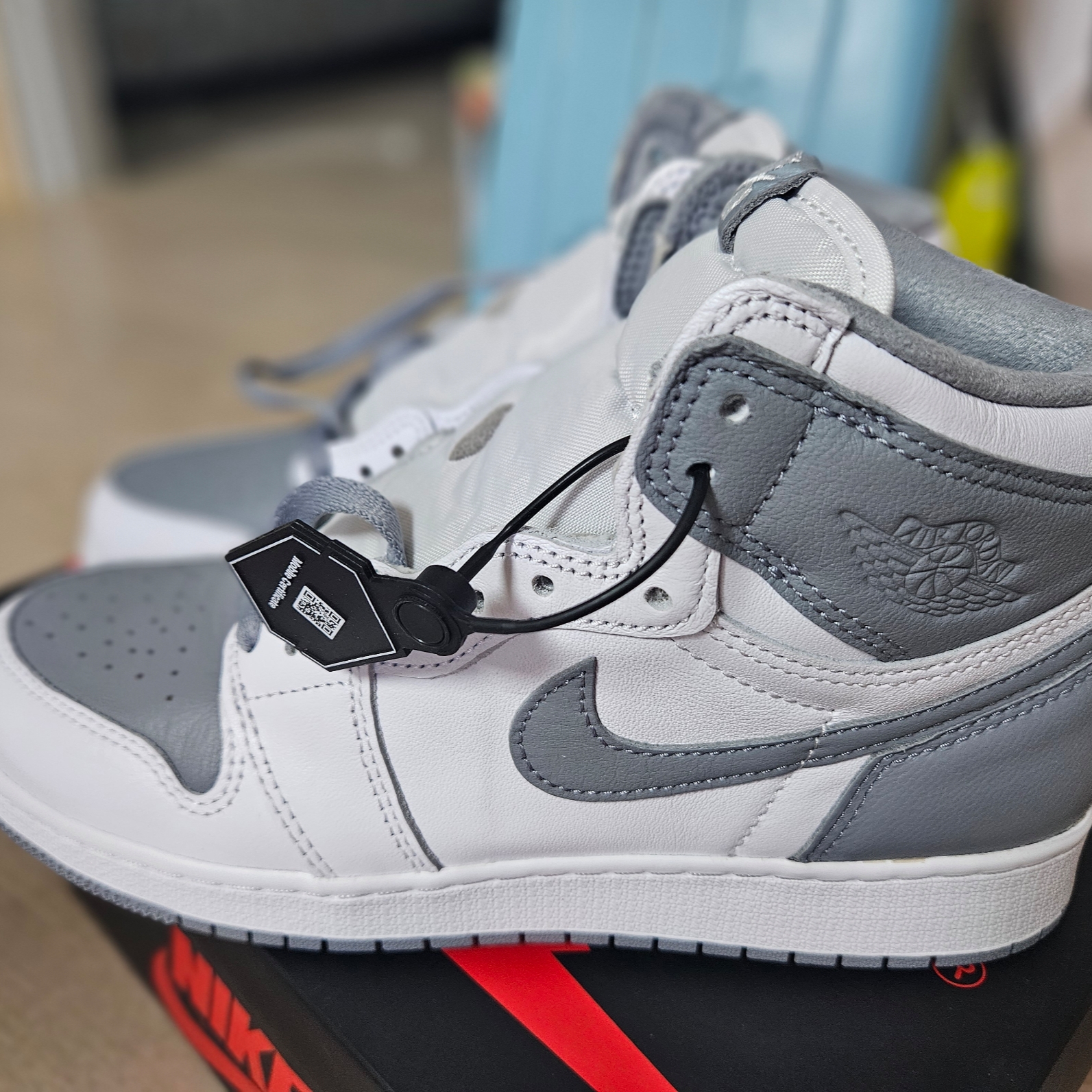 (GS) Jordan 1 Retro High OG Stealth 착용 스타일 - 1