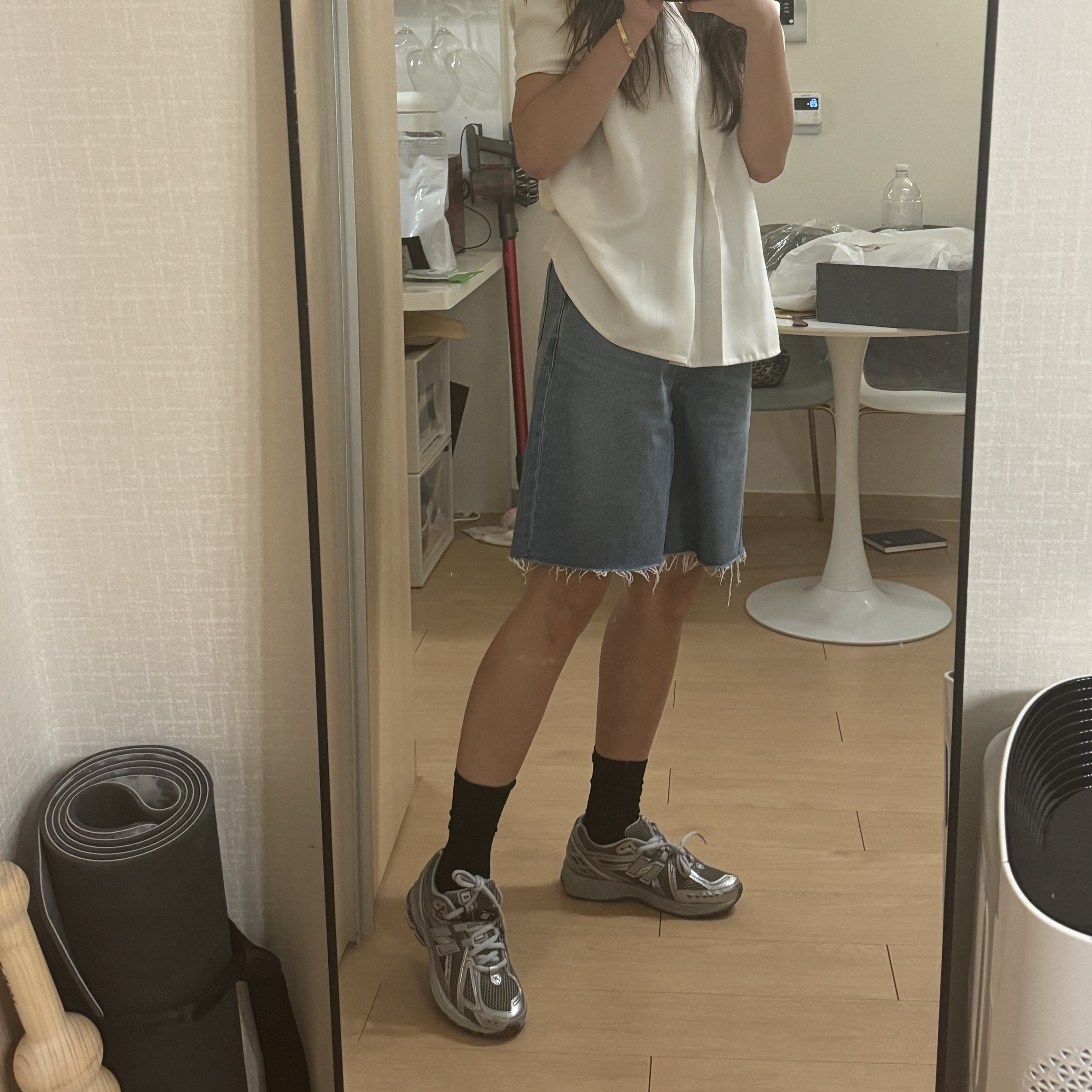 New Balance 1906R Harbor Grey Silver Metalic 착용 스타일