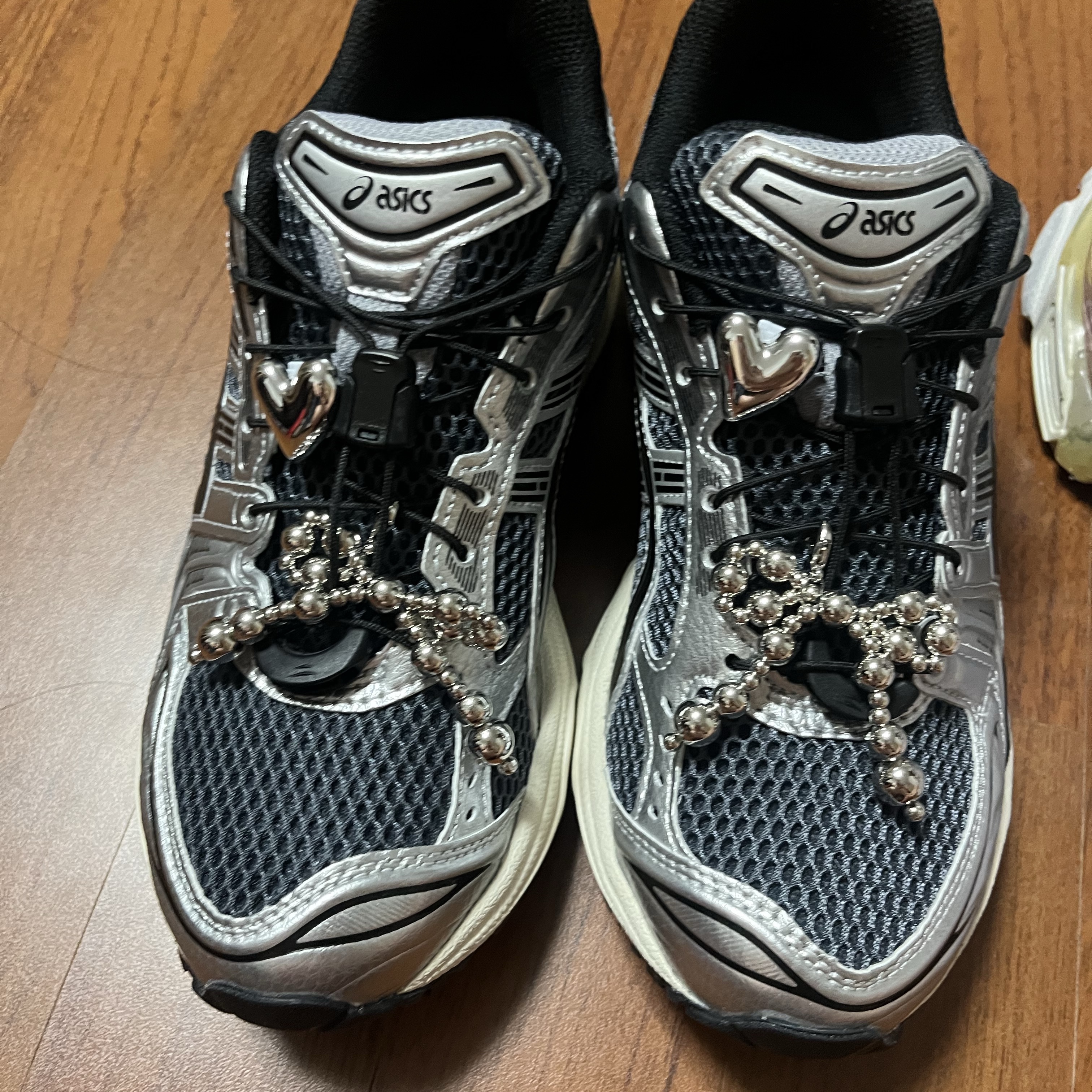 Asics Unlimited Gel-Kayano 14 Carrier Grey Black 착용 스타일