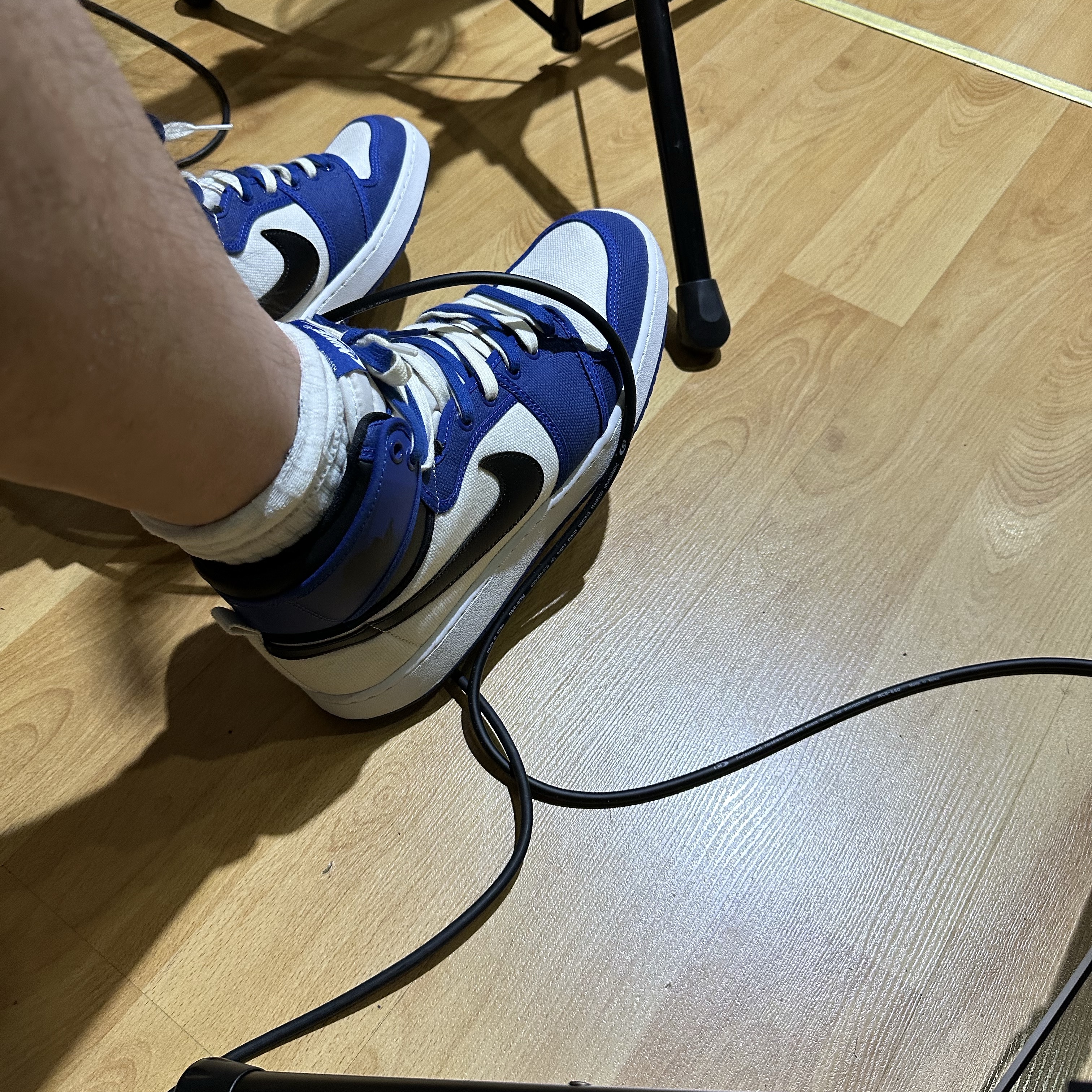 Jordan 1 KO Storm Blue 착용 스타일 - 3