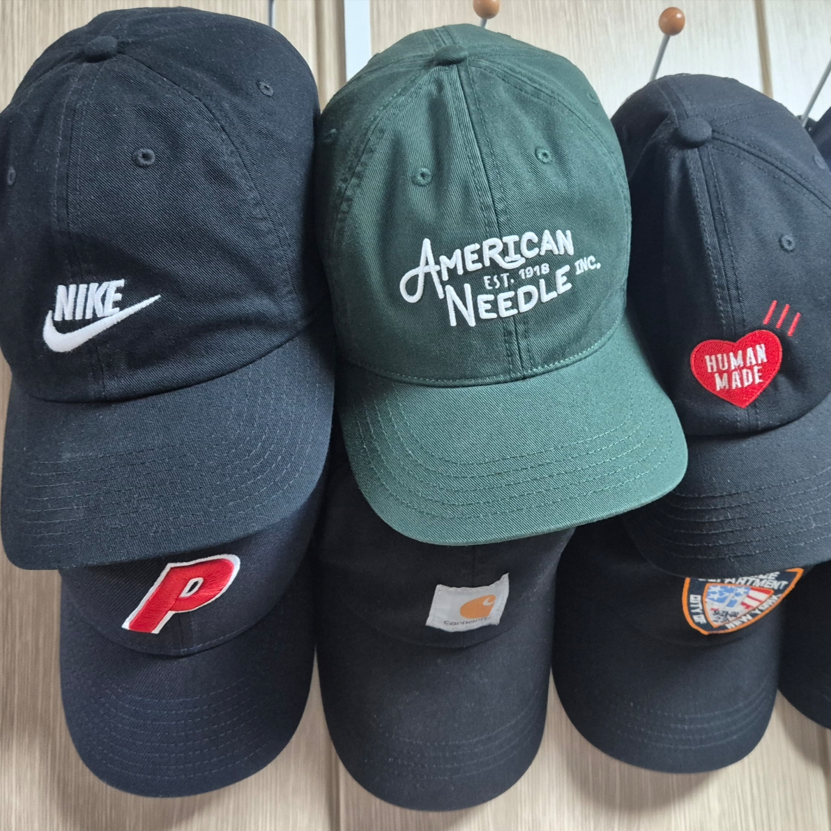 Nike Club Unstructured Futura Washed Cap Black 착용 스타일