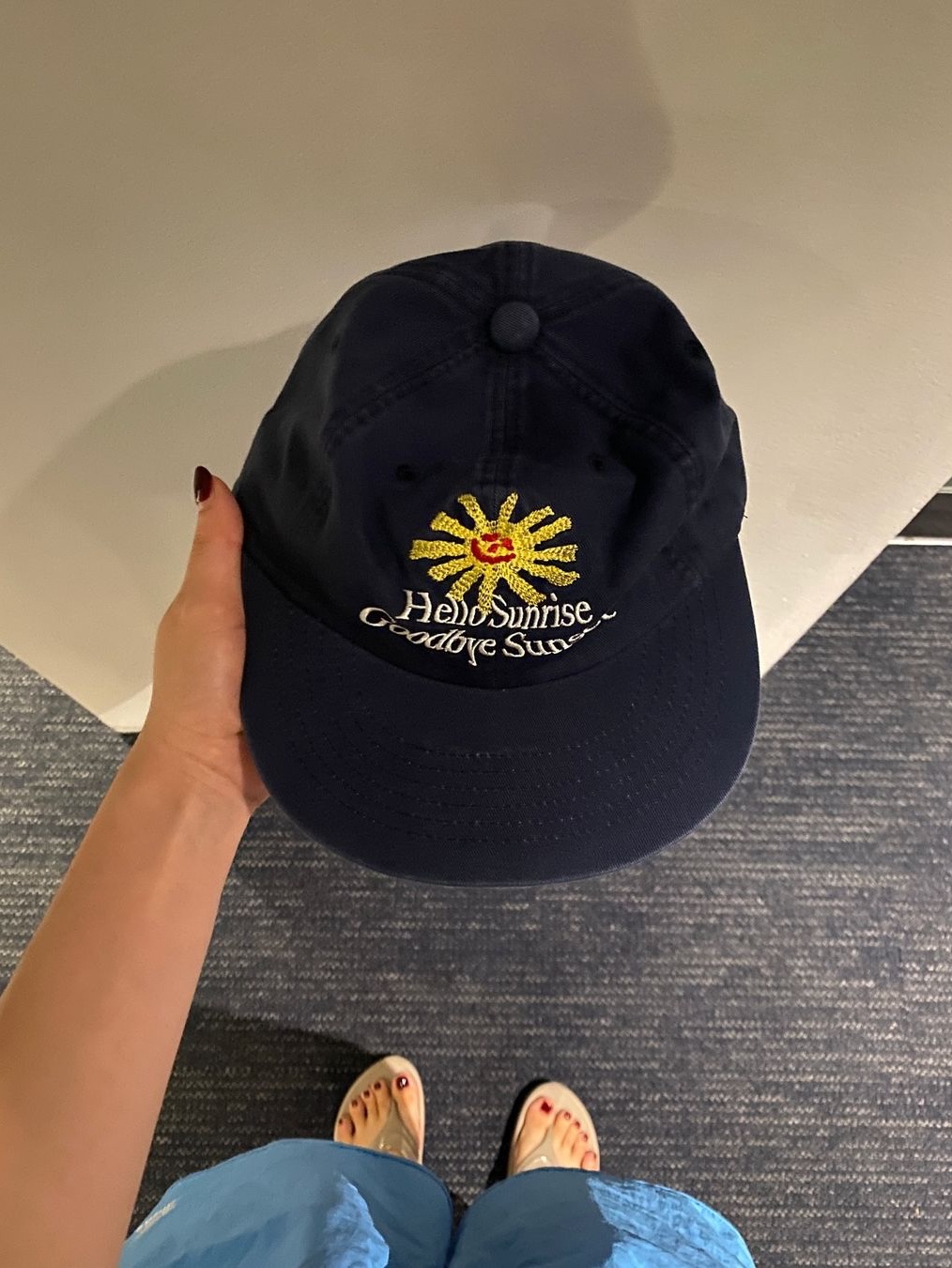 HS x Hank Relaxed Fit Cap Navy 착용 스타일 - 2