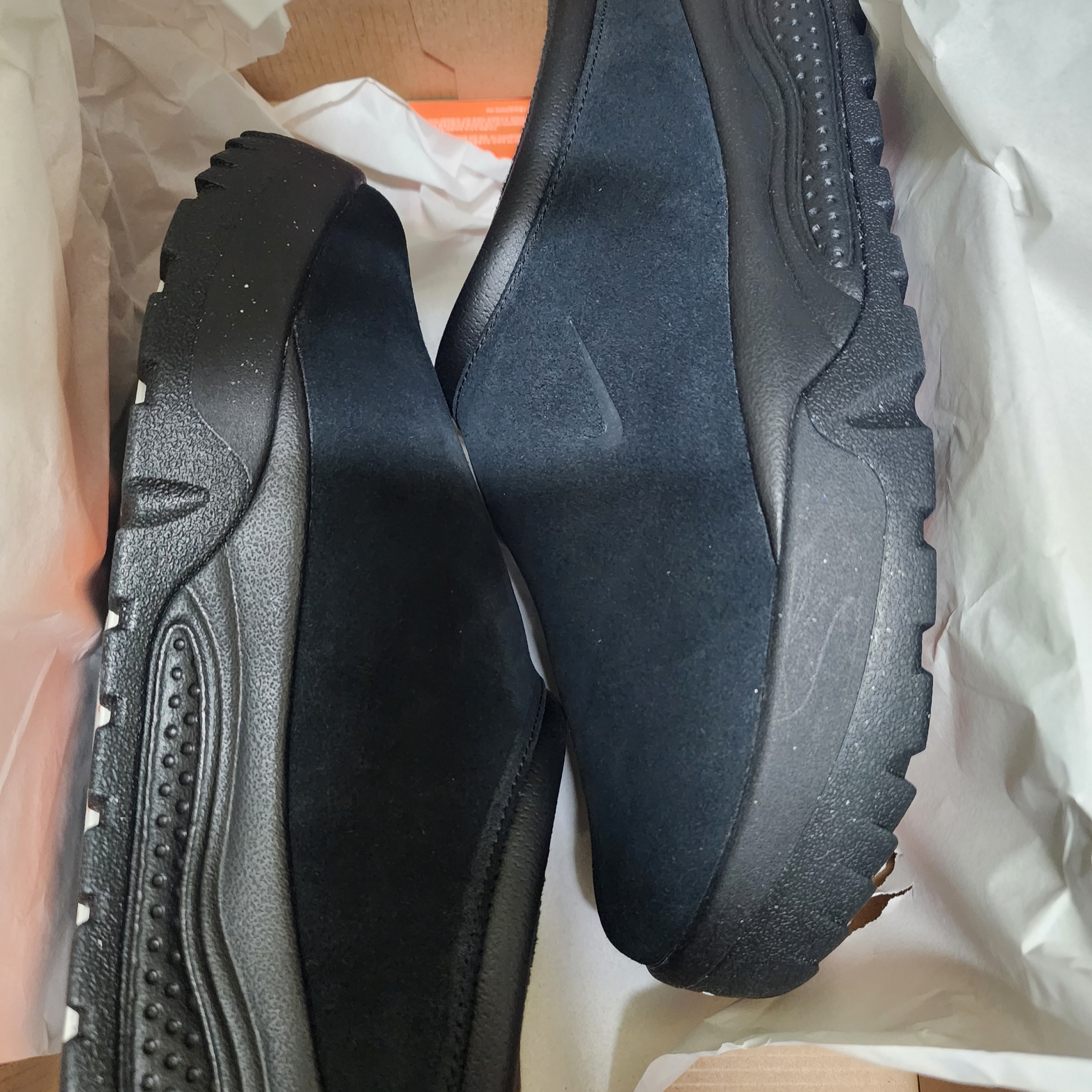 Nike ACG Rufus Black 착용 스타일