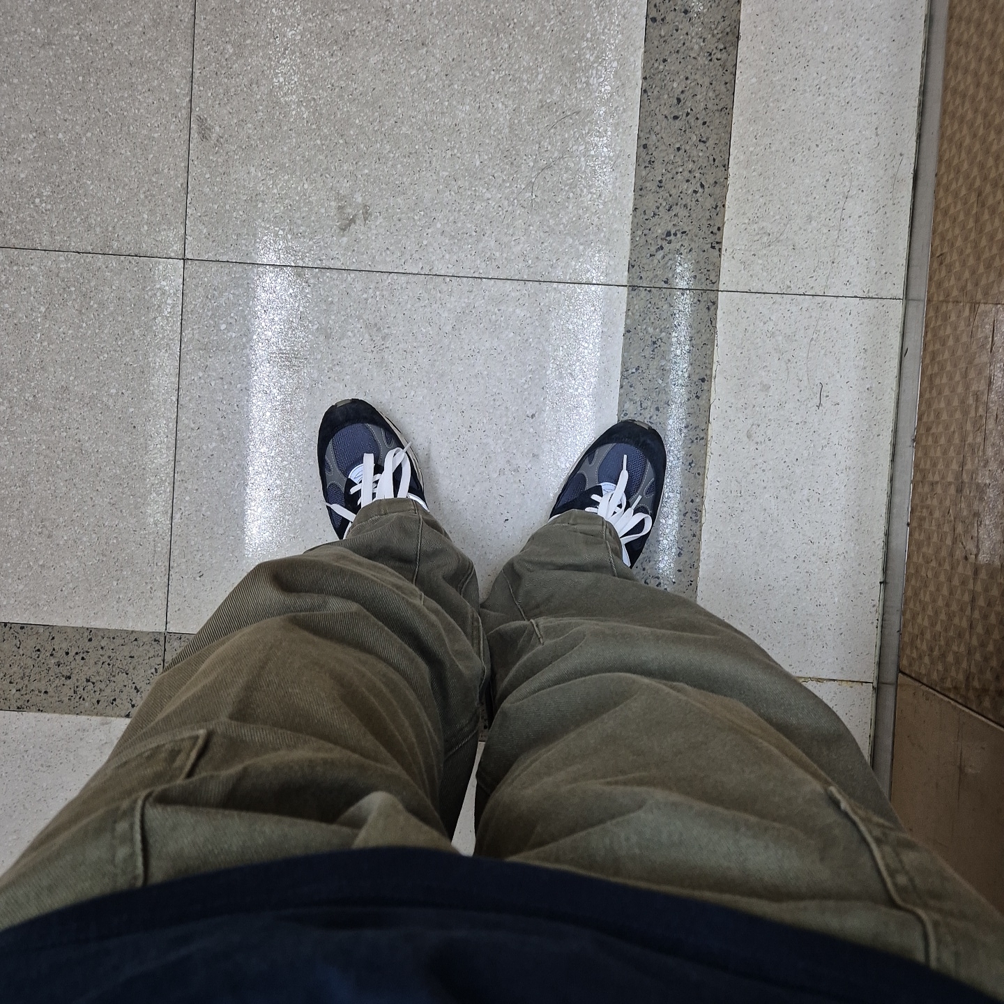 New Balance 991 Made in UK Navy 착용 스타일