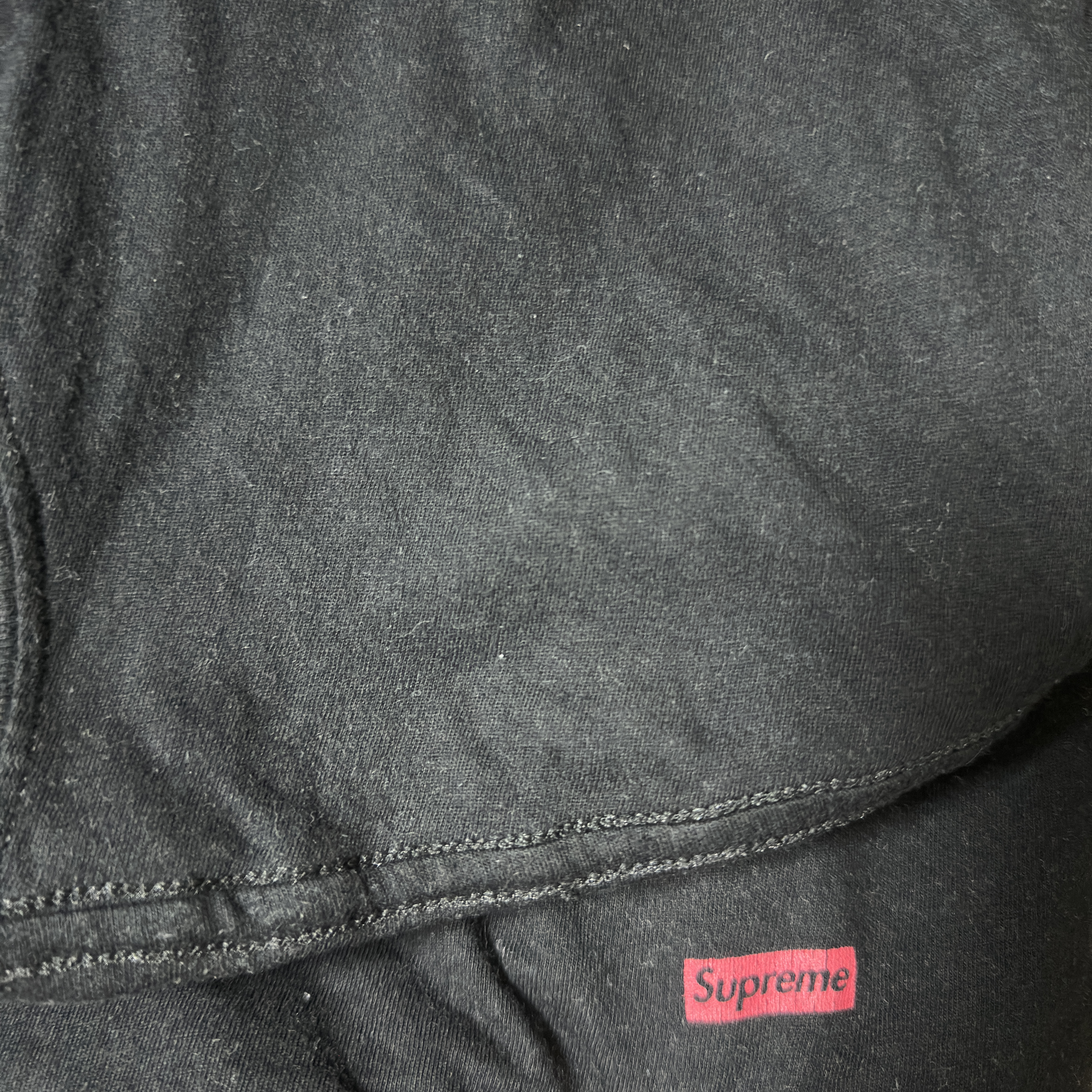 Supreme Hanes Tagless T-Shirts Black (3 Pack) 착용 스타일