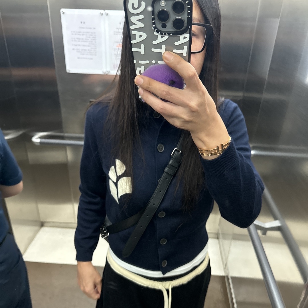(W) Isabel Marant Newton Cotton Cardigan Midnight 착용 스타일