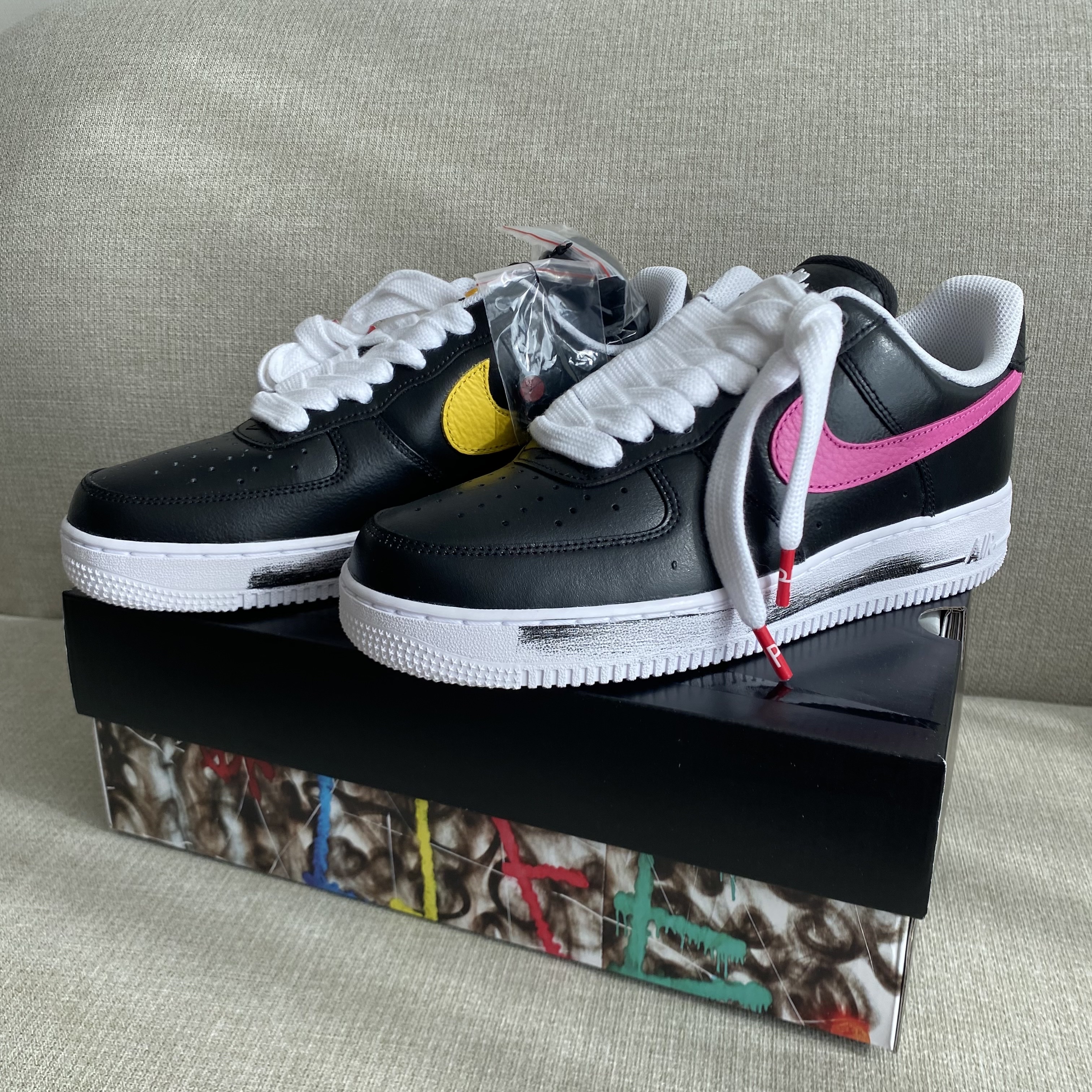 Nike x Peaceminusone Air Force 1 Low Para-Noise 3.0 Black and Multicolor 착용 스타일