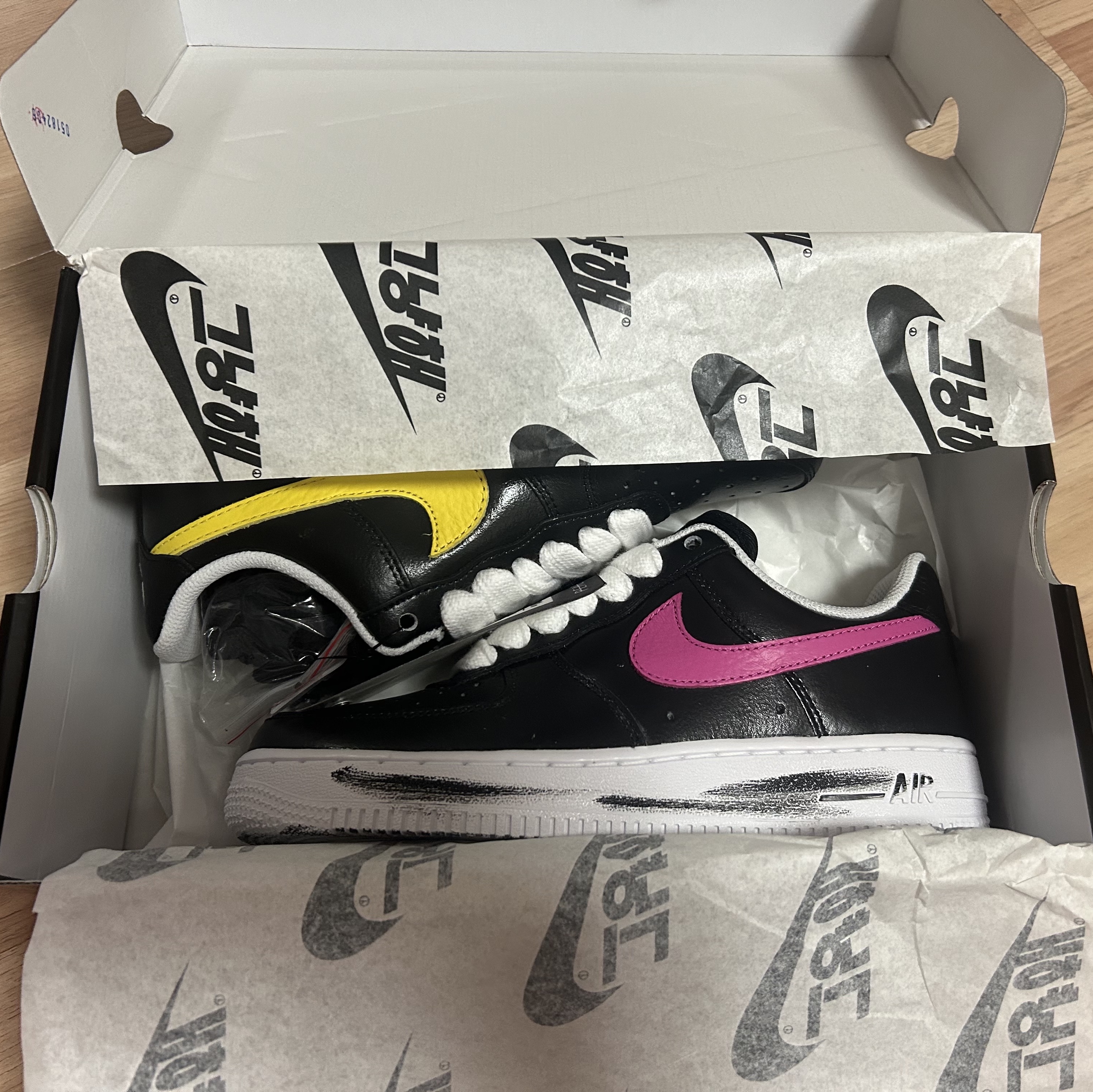 Nike x Peaceminusone Air Force 1 Low Para-Noise 3.0 Black and Multicolor 착용 스타일 - 6