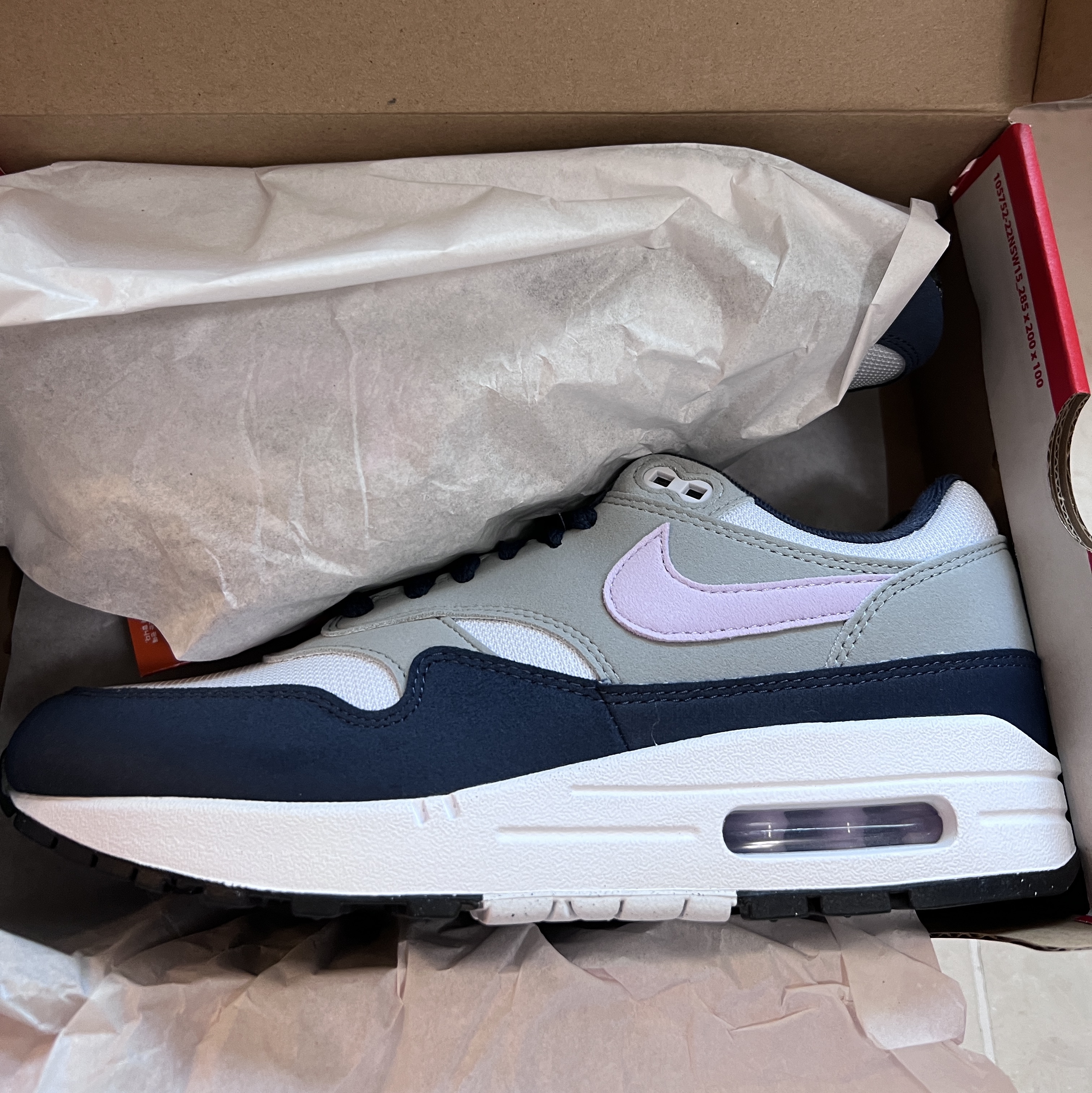 Nike Air Max 1 Football Grey Lilac Bloom 착용 스타일