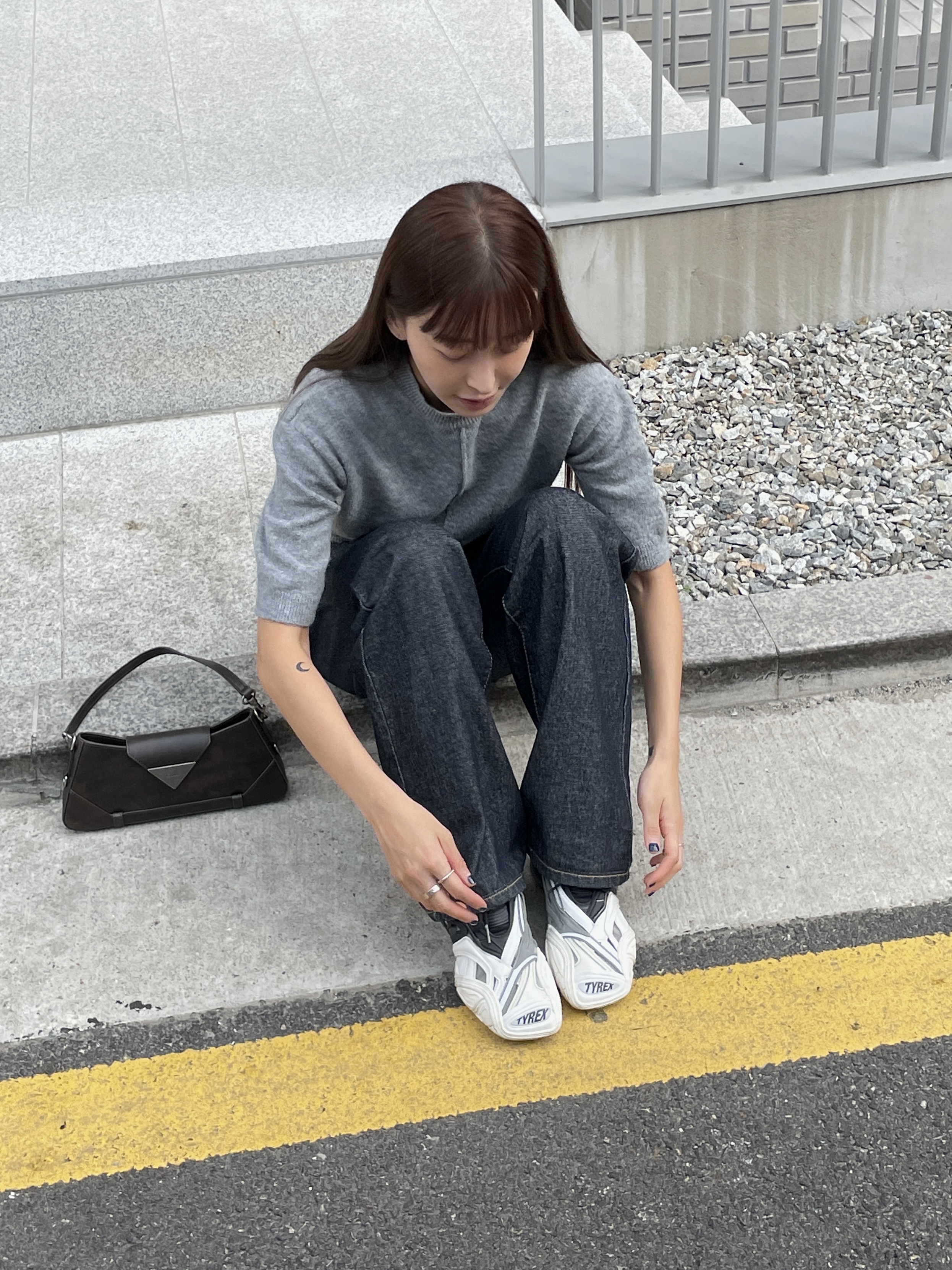 Balenciaga Tyrex Sneakers Black White, (W) Balenciaga Tyrex Sneakers Black White 착용 스타일 - 6