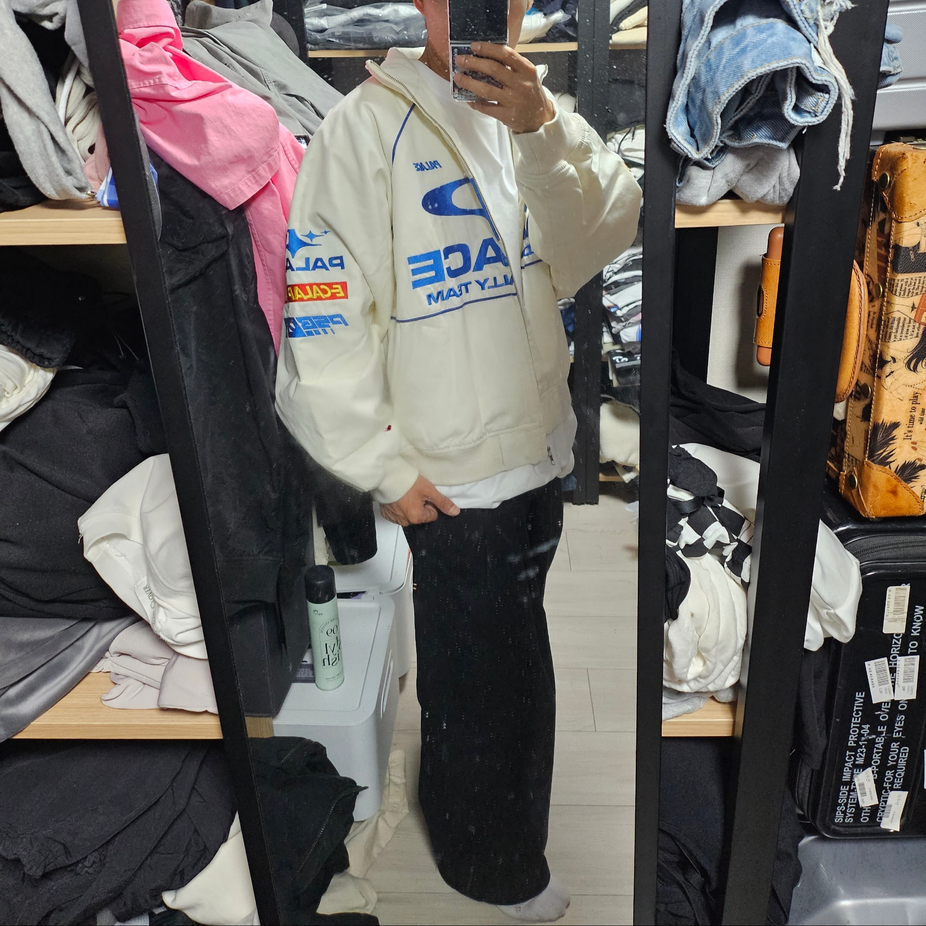 Palace Pally Rally Jacket Off White - 24FW 착용 스타일