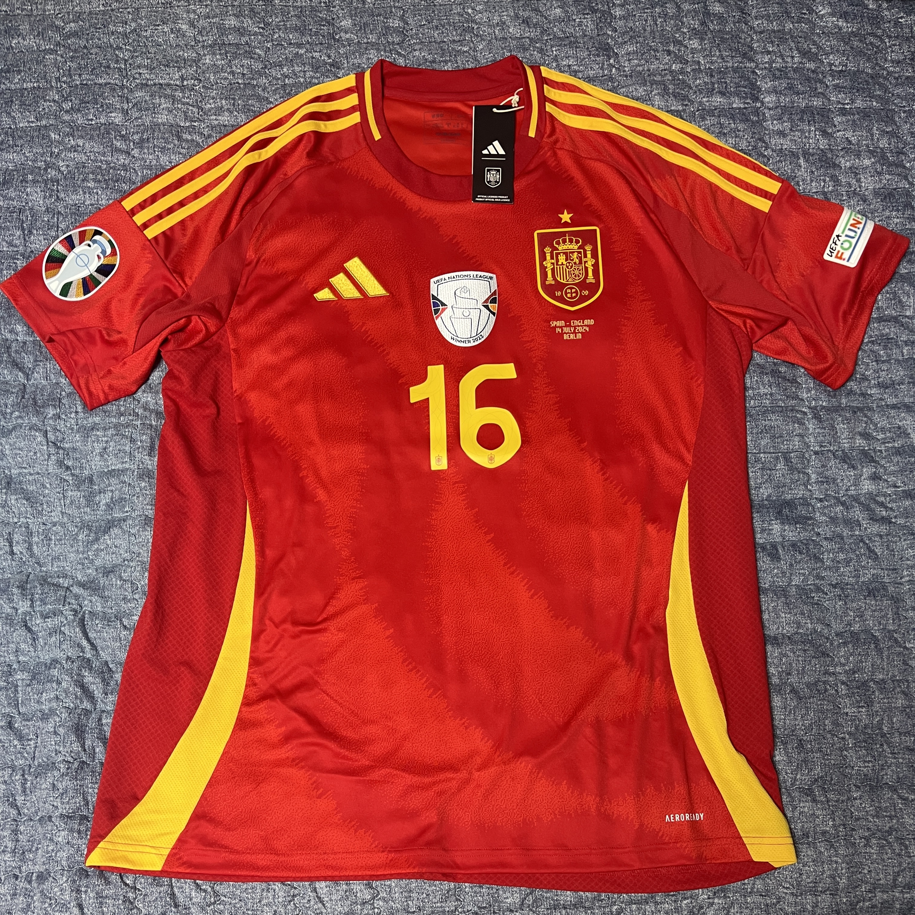 Adidas Spain 2024 Home Jersey Better Scarlet (Non Marking Ver.) - KR Sizing 착용 스타일 - 1