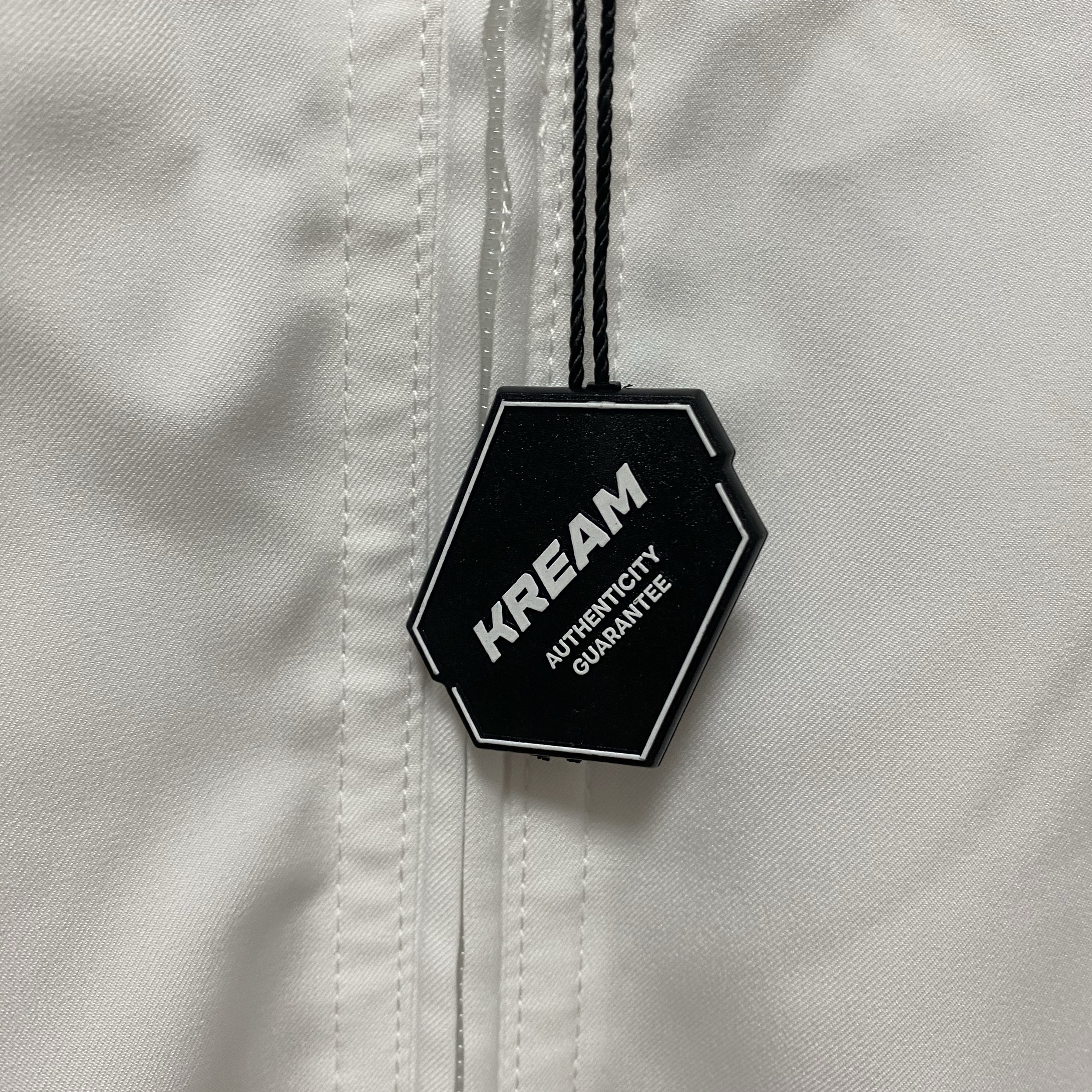 Nike Brazil 1998 Reissue Soccer Replica Track Jacket White (FZ6681-100) 착용 스타일 - 4