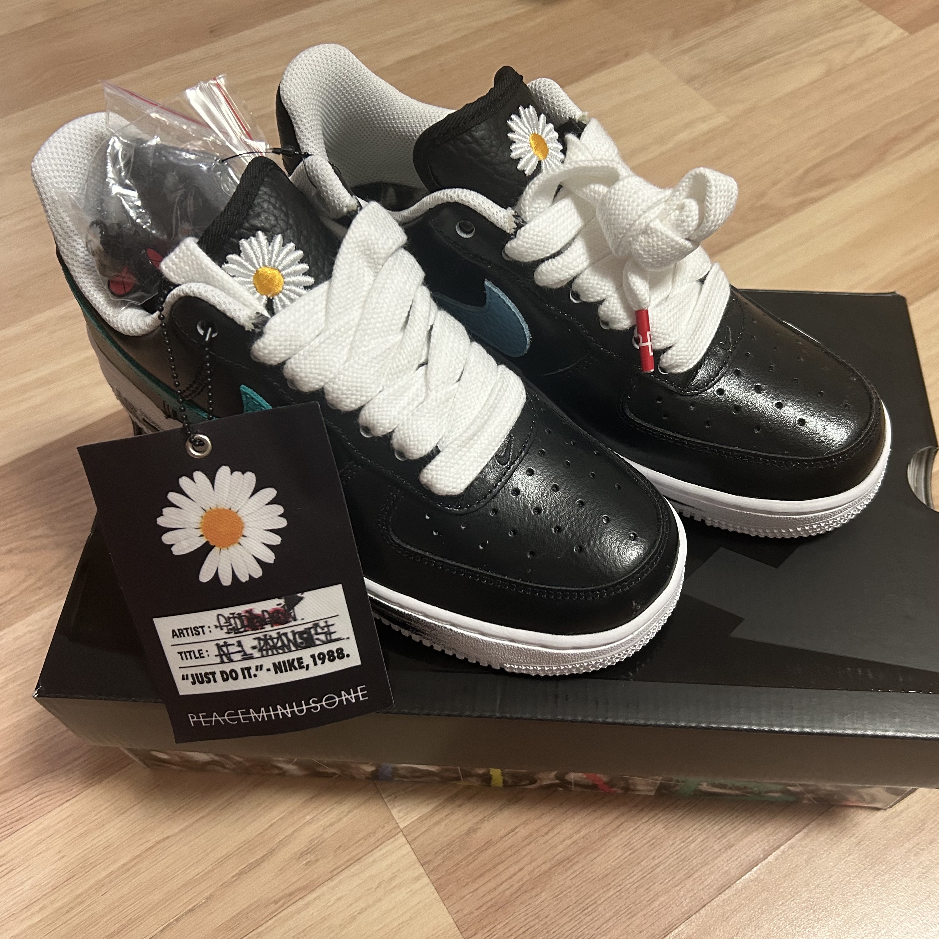 Nike x Peaceminusone Air Force 1 Low Para-Noise 3.0 Black and Multicolor 착용 스타일 - 5