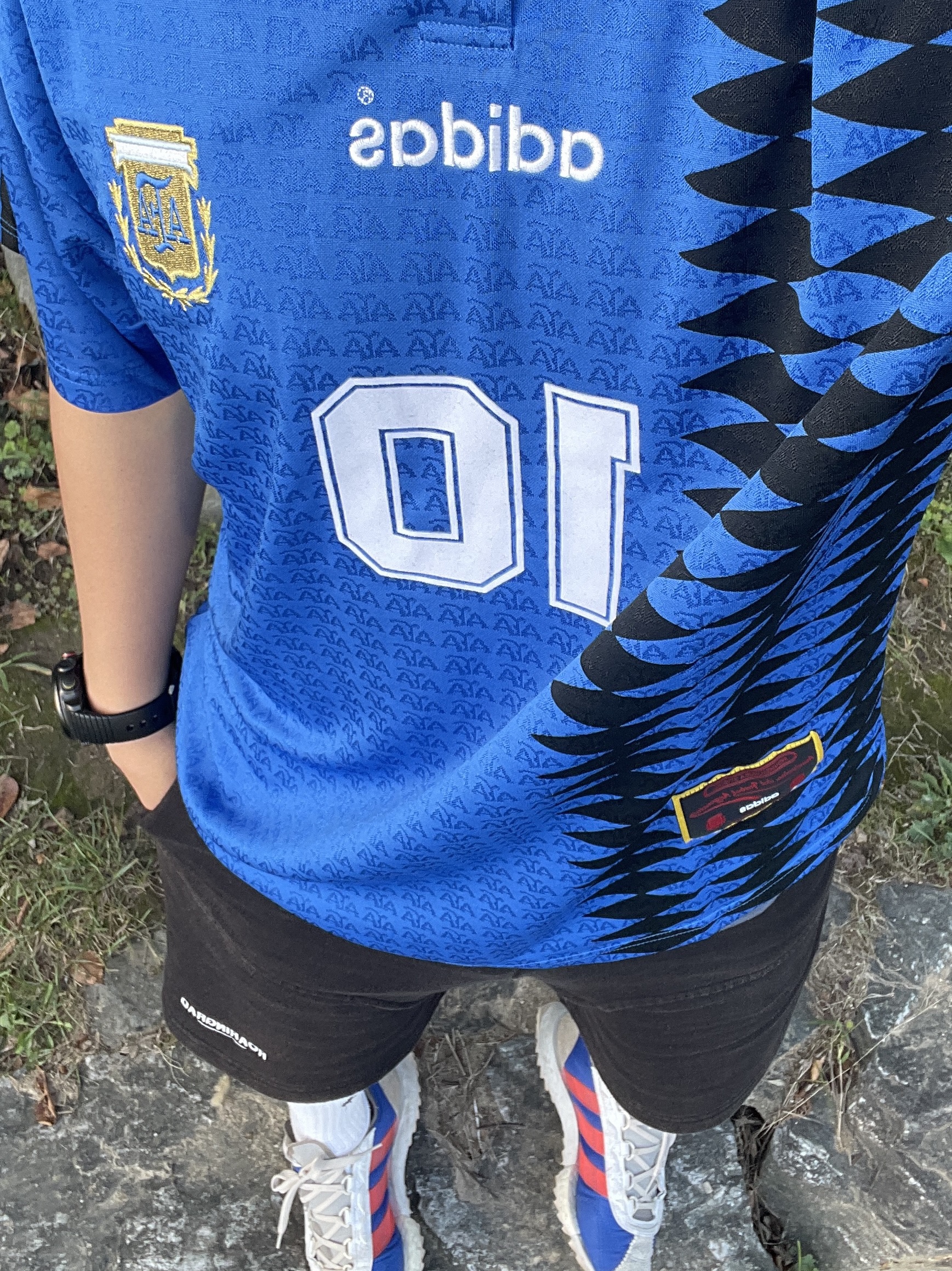 Adidas Argentina 1994 Away Jersey Blue - KR Sizing, Adidas SL 7600 Hi-Res Red Royal Blue 착용 스타일 - 2