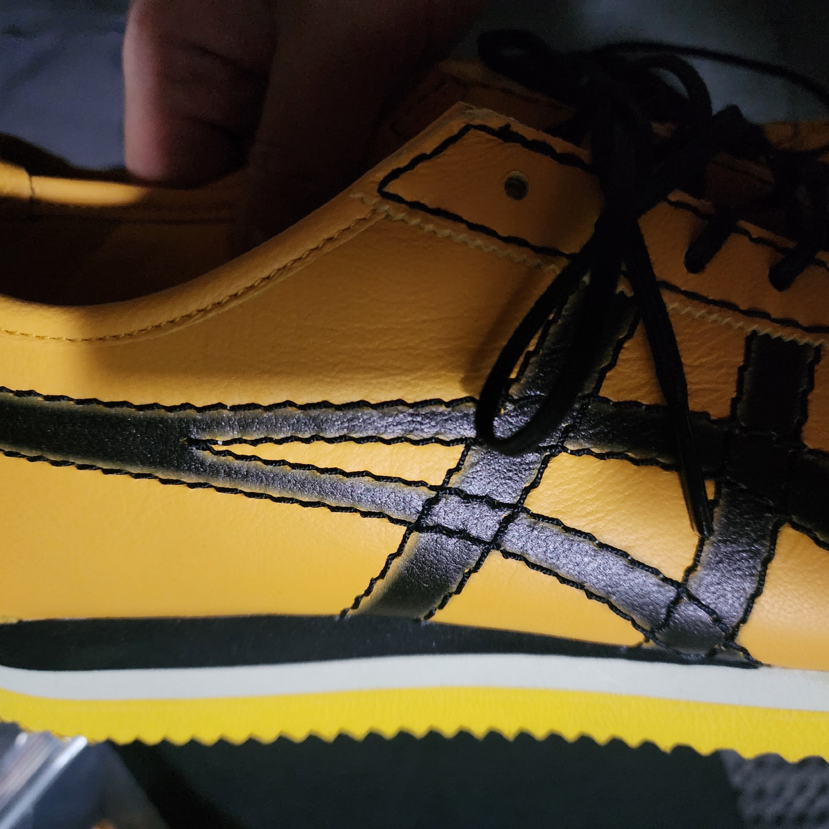 Onitsuka Tiger Mexico 66 SD PF Yellow Black 착용 스타일 - 3