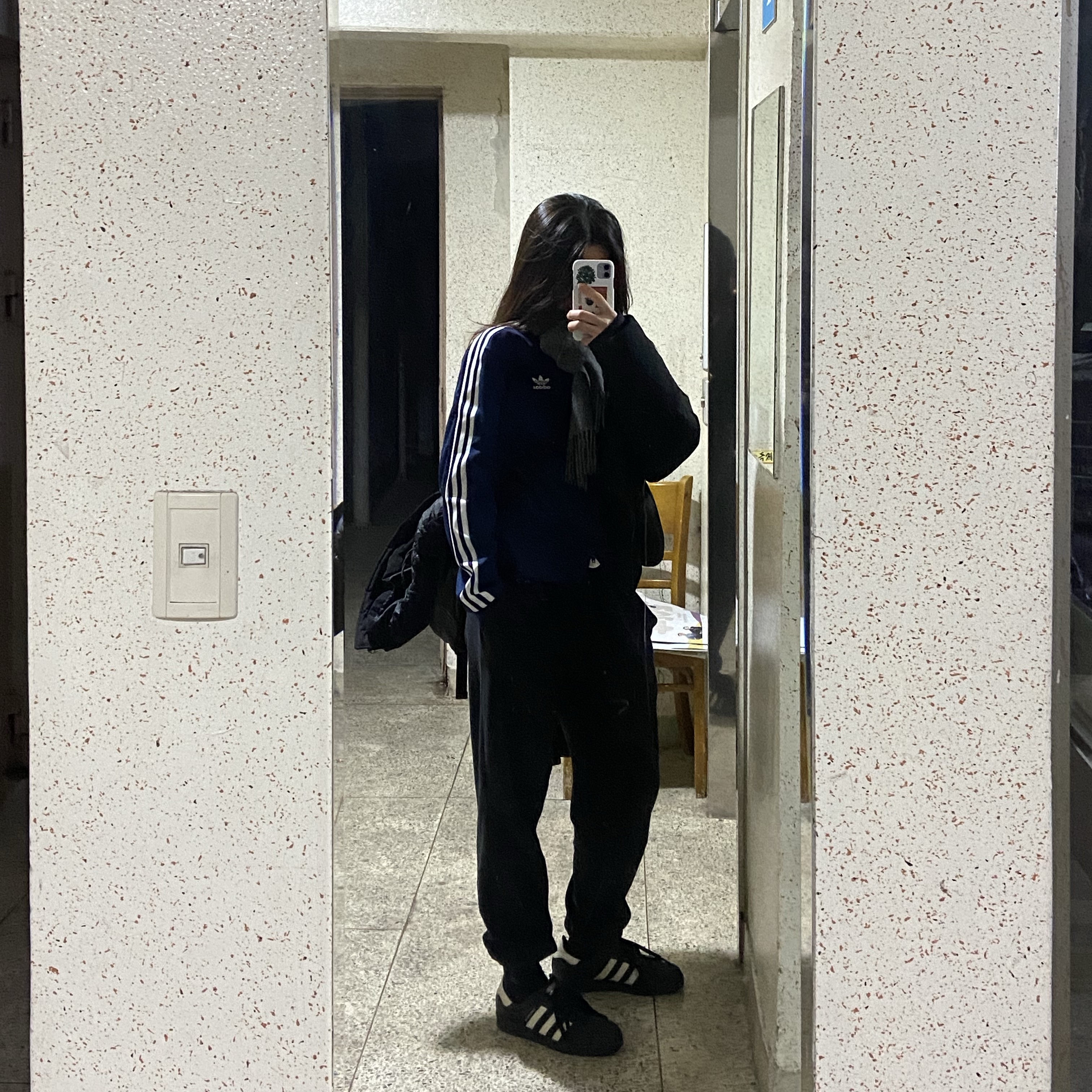 Adidas Superstar Core Black White, Adidas Adicolor Classic Beckenbauer Track Jacket Night Indigo - KR Sizing 착용 스타일 - 3