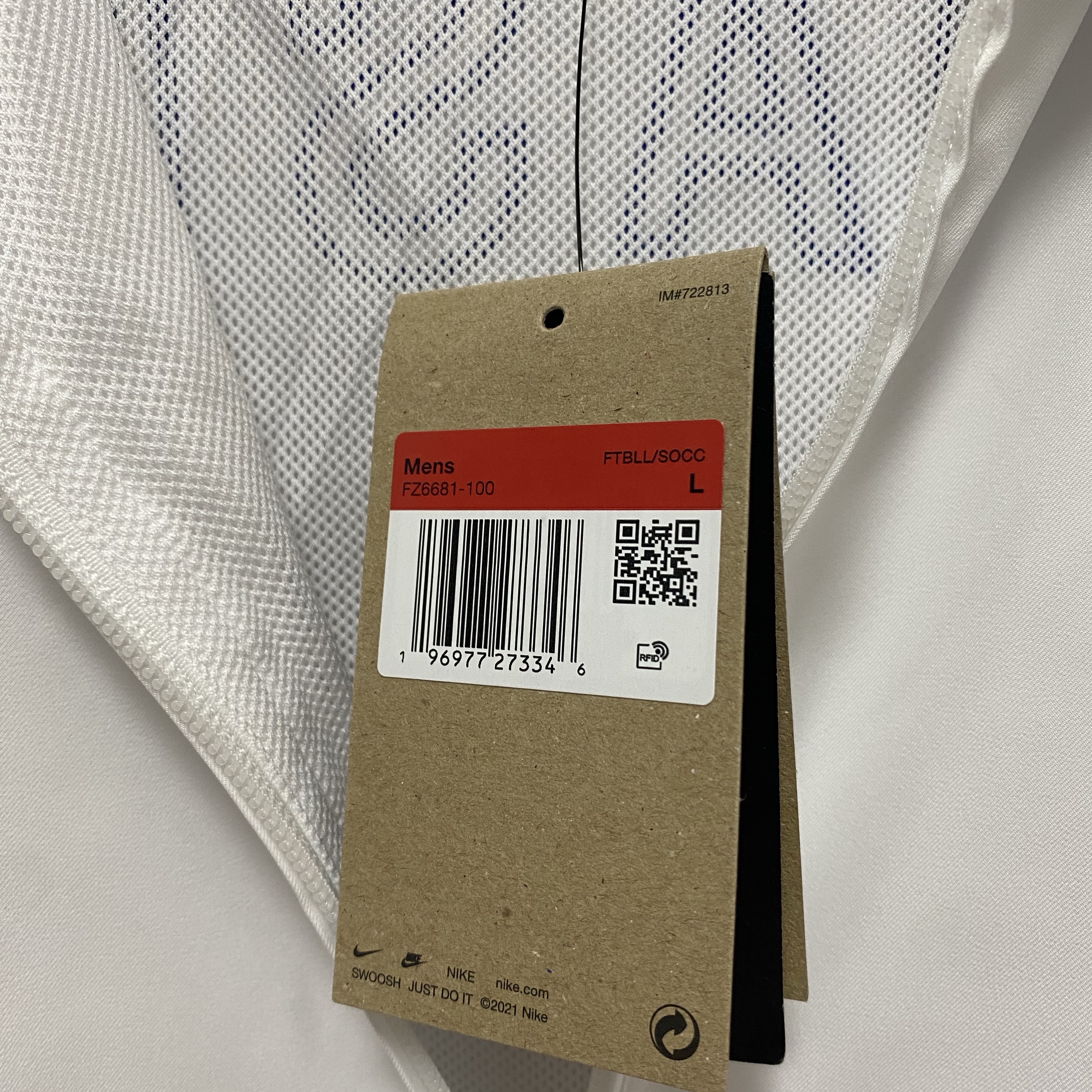 Nike Brazil 1998 Reissue Soccer Replica Track Jacket White (FZ6681-100) 착용 스타일 - 5