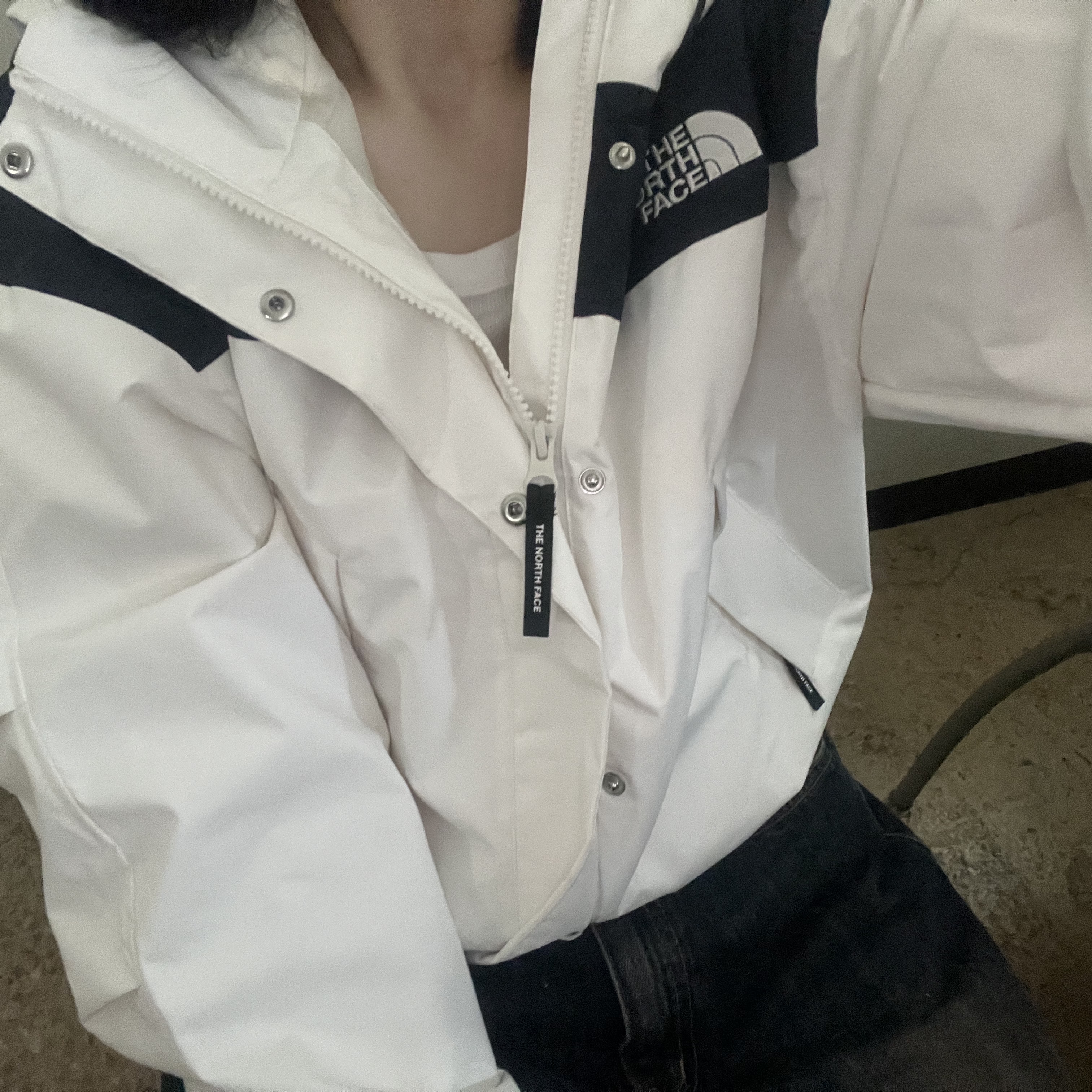 (W) The North Face White Label Vaiden Crop Jacket Cream 착용 스타일 - 1