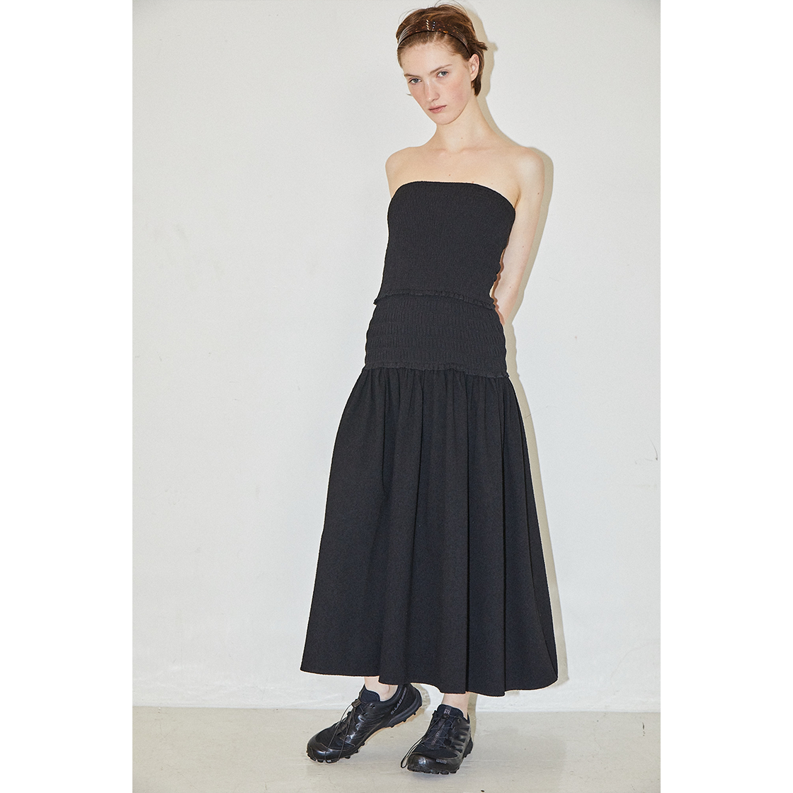 FARVEN Dahlia Smocking Dress Black 상세 이미지 2