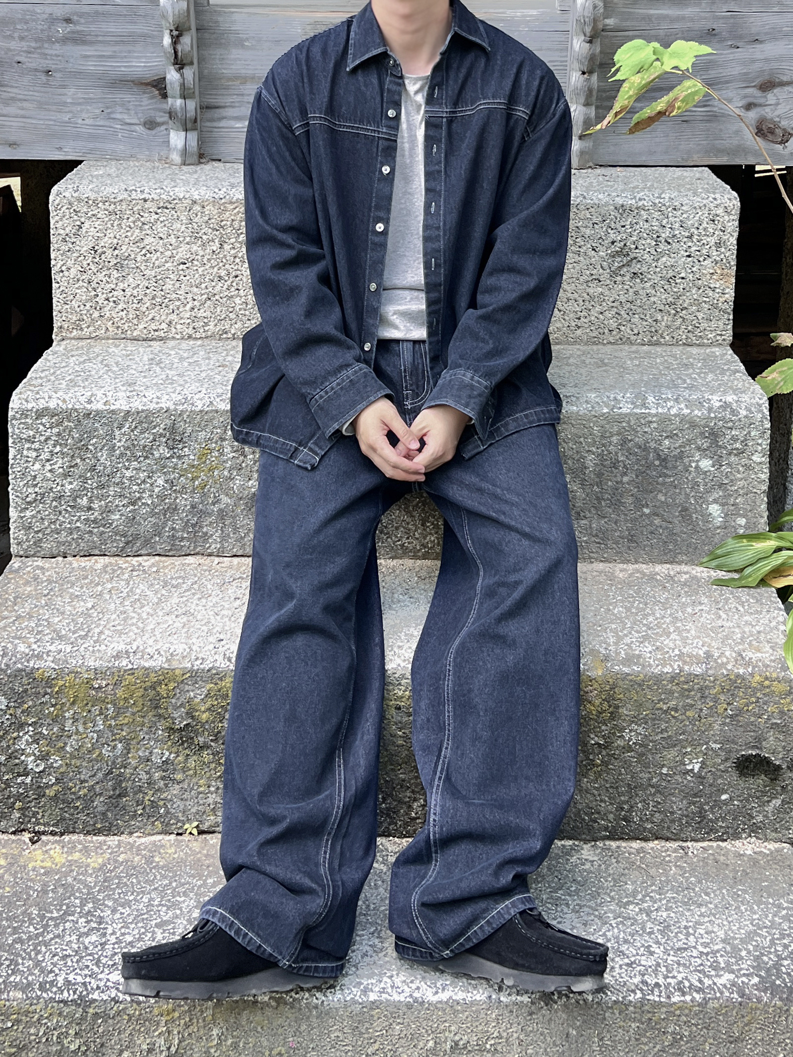 Clarks Wallabee Black Suede, Clarks Wallabee Gore-Tex Black Suede 착용 스타일 - 2