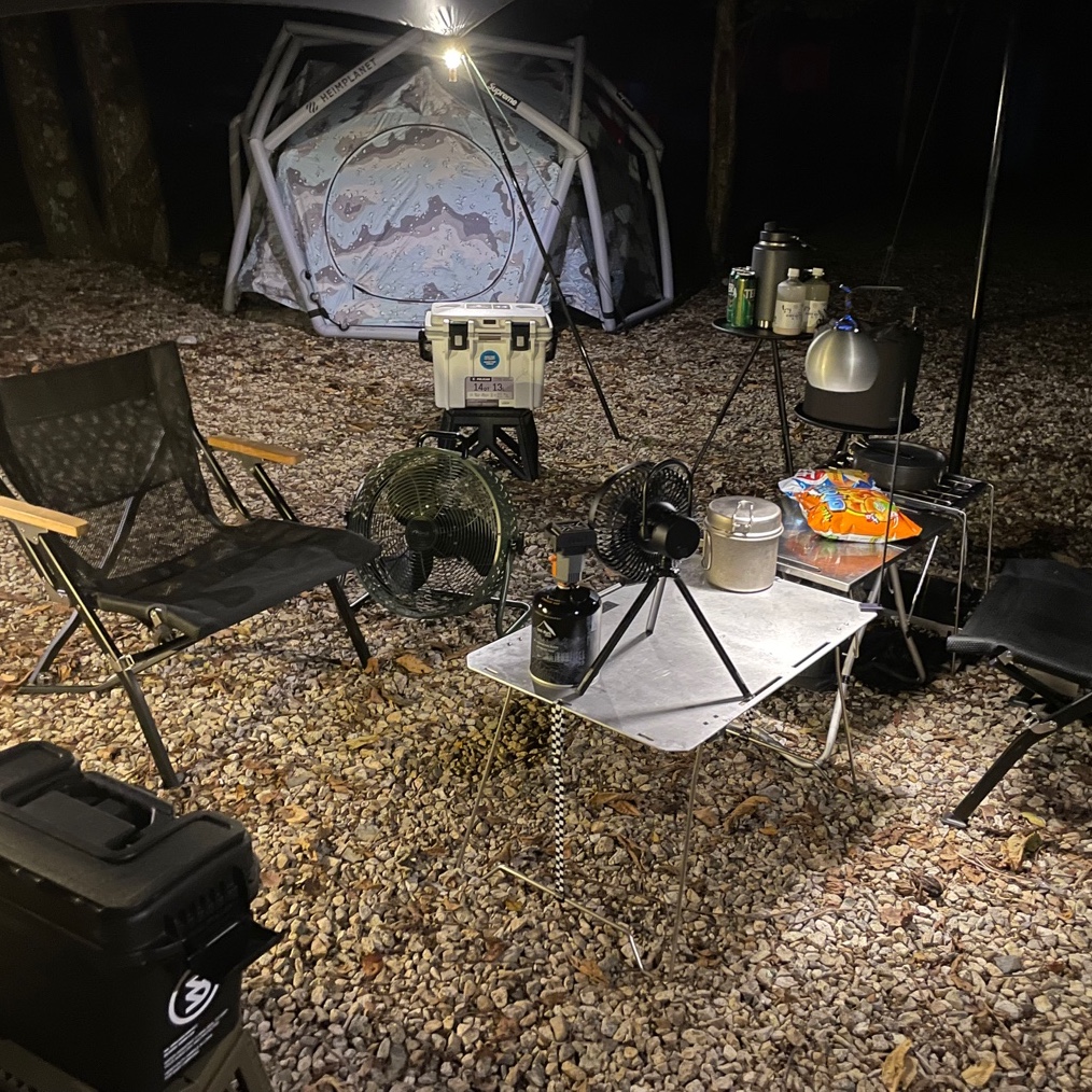 Supreme x Heimplanet Cave XL Tent Camo - 24SS, Snow Peak Mesh Low Chair Short Black 착용 스타일