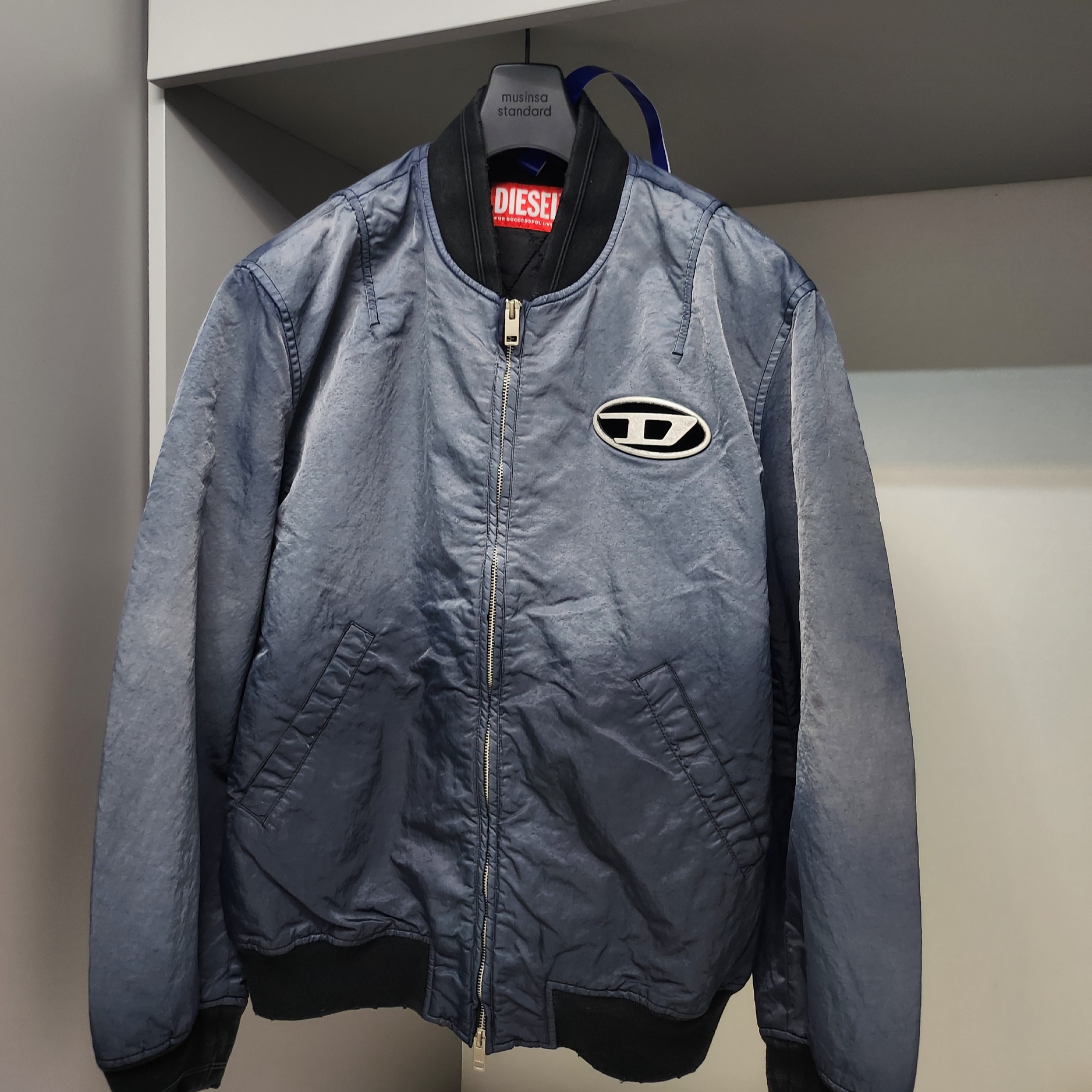 Diesel Degrade Padded Bomber Jacket Dark Grey 착용 스타일 - 1