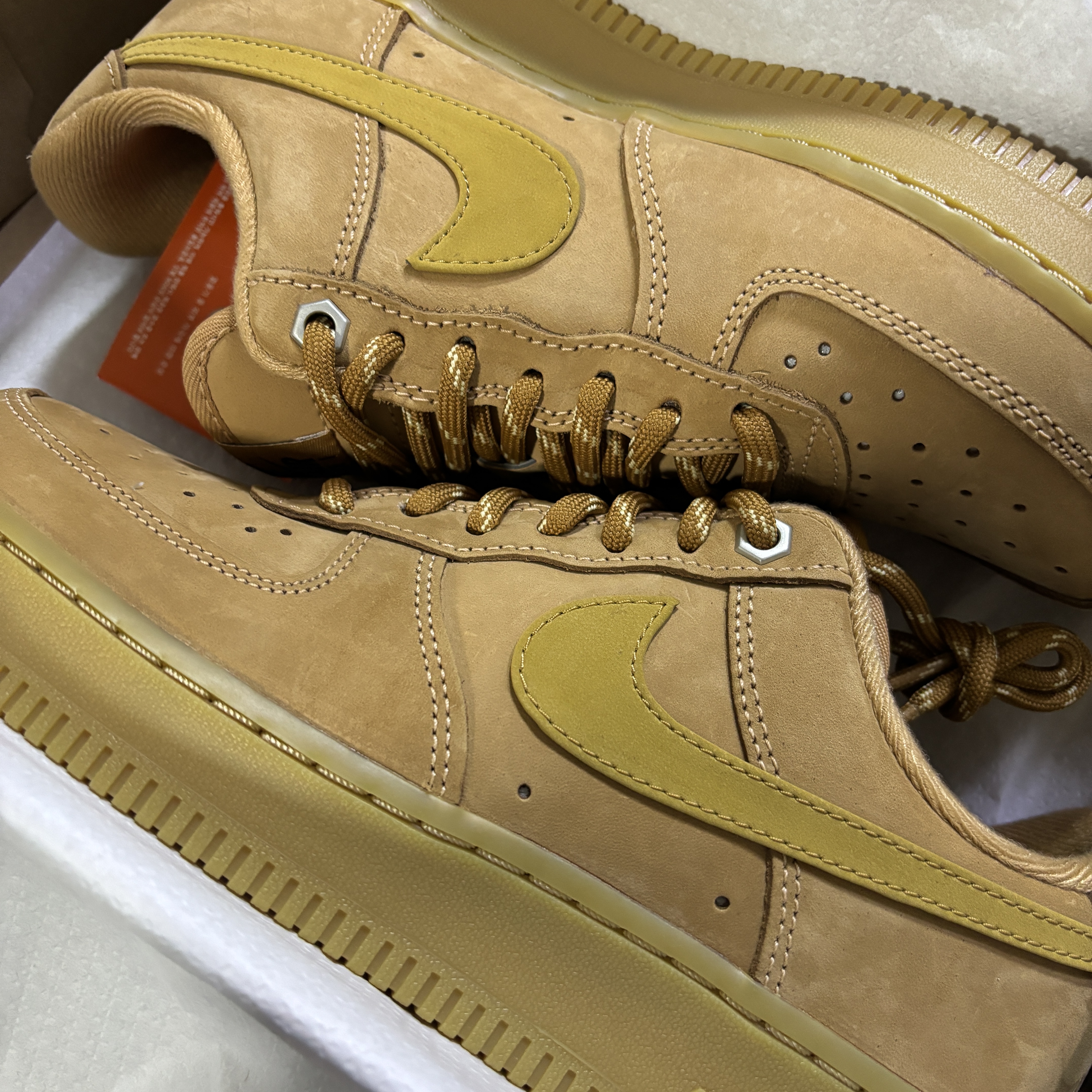 Nike Air Force 1 '07 WB Flax 착용 스타일 - 1
