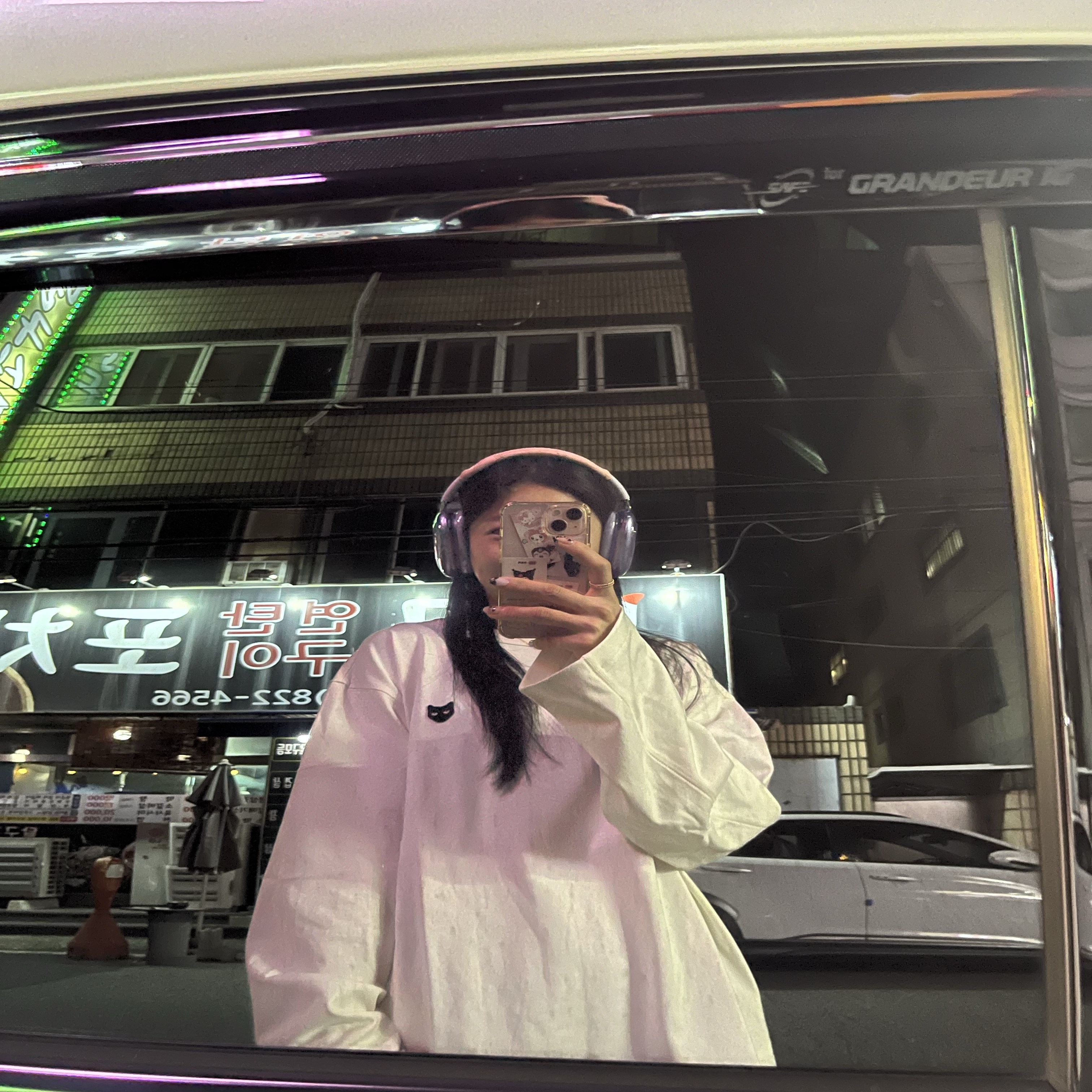 Apple AirPods Max USB C Purple (Korean Ver.) 착용 스타일