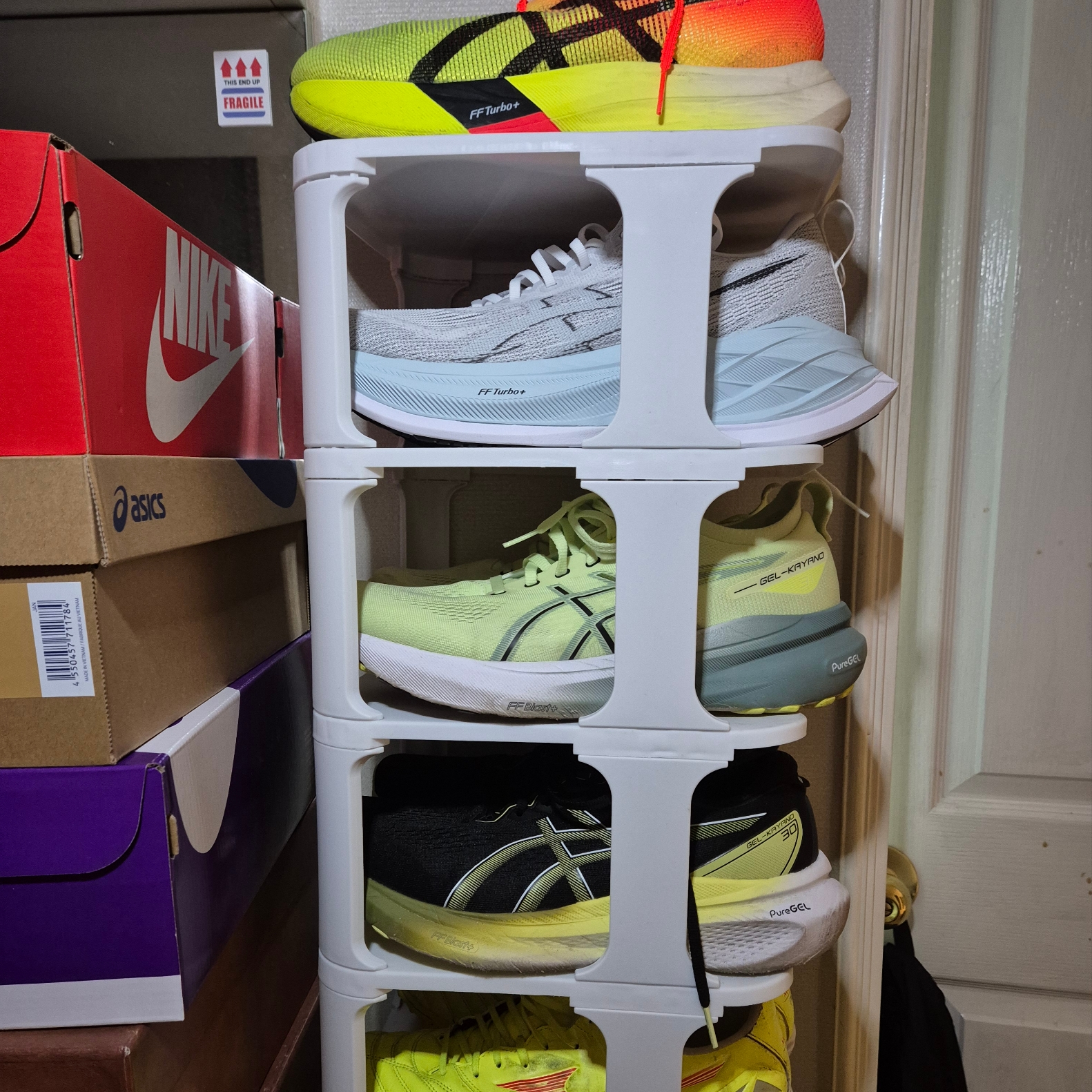 Asics Superblast 2 White Cool Grey, Asics Metaspeed Edge Paris Safety Yellow Black 착용 스타일