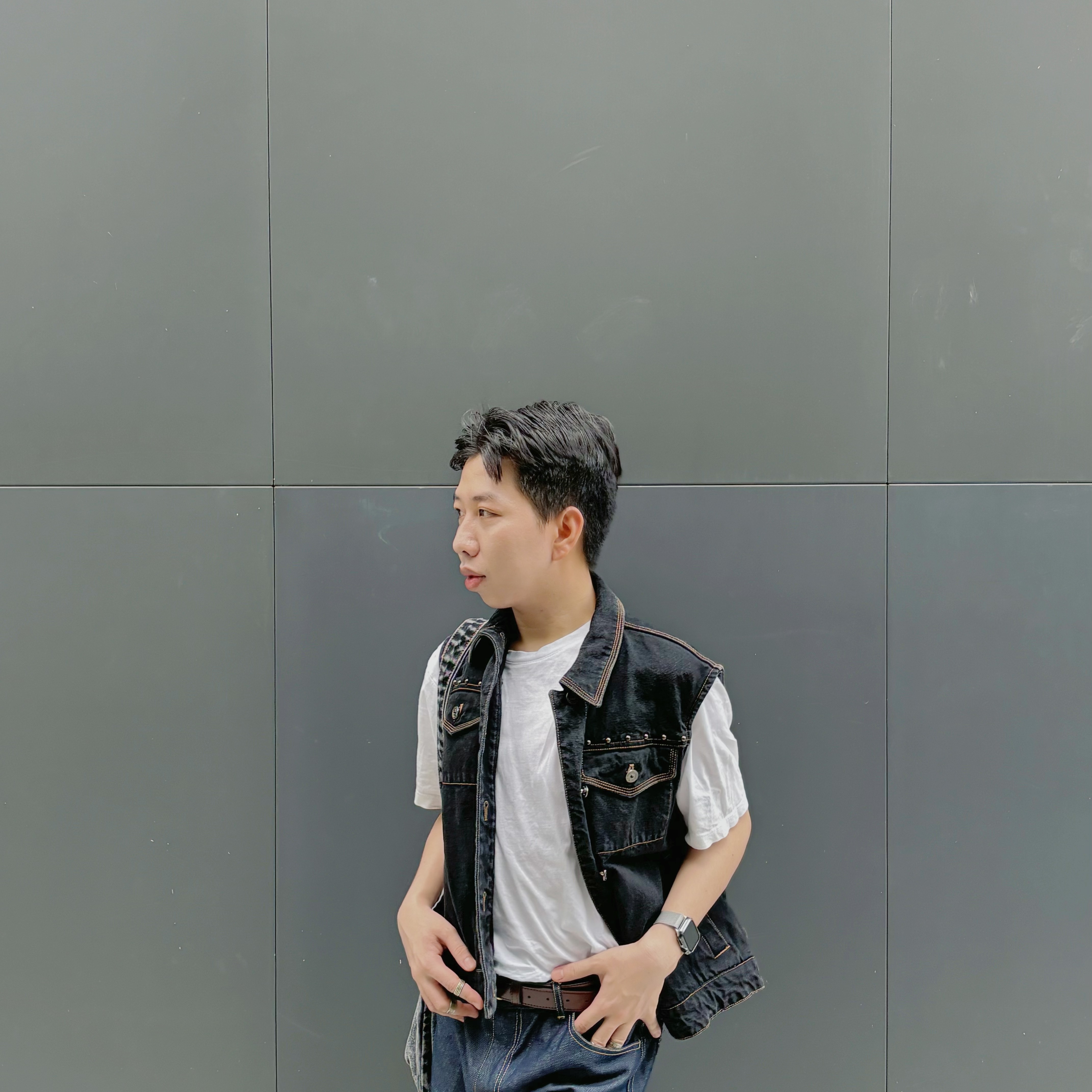 (W) Calvin Klein x Jennie 90's Straight Fit Denim Mojave Desert 착용 스타일