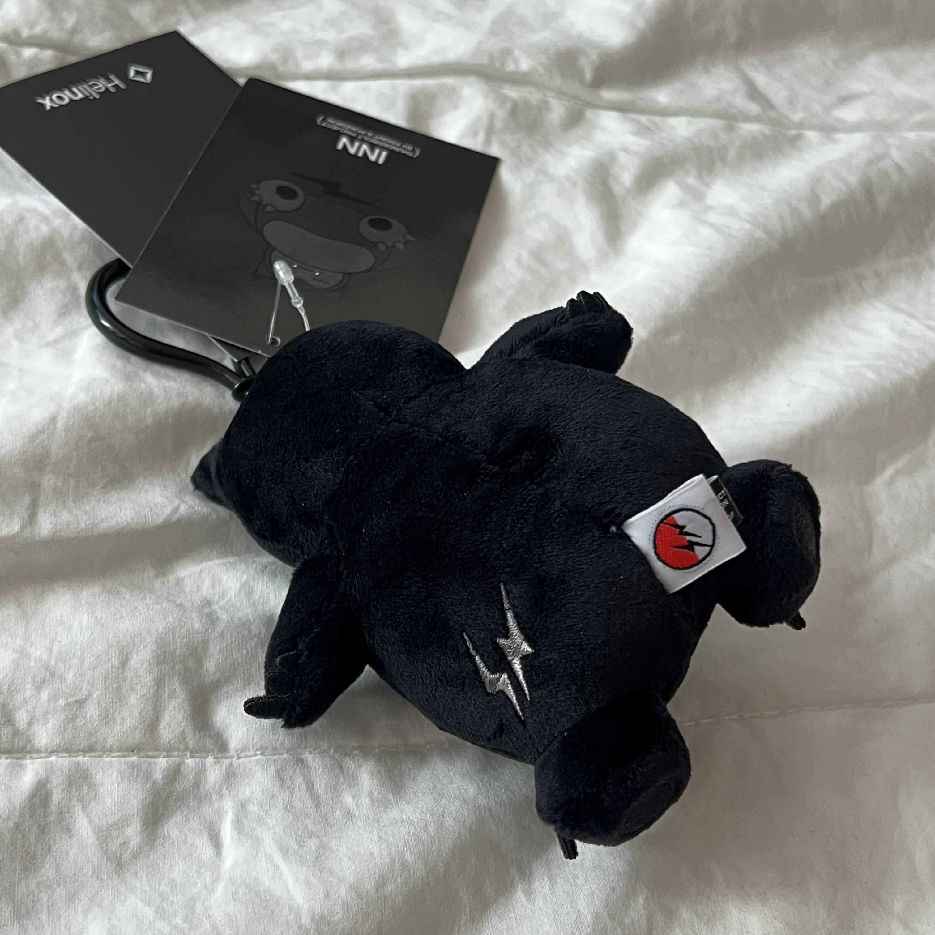 Fragment x Pokemon INN Thunderbolt Project TBP Mascot Key Ring Kabigon Black 착용 스타일 - 2