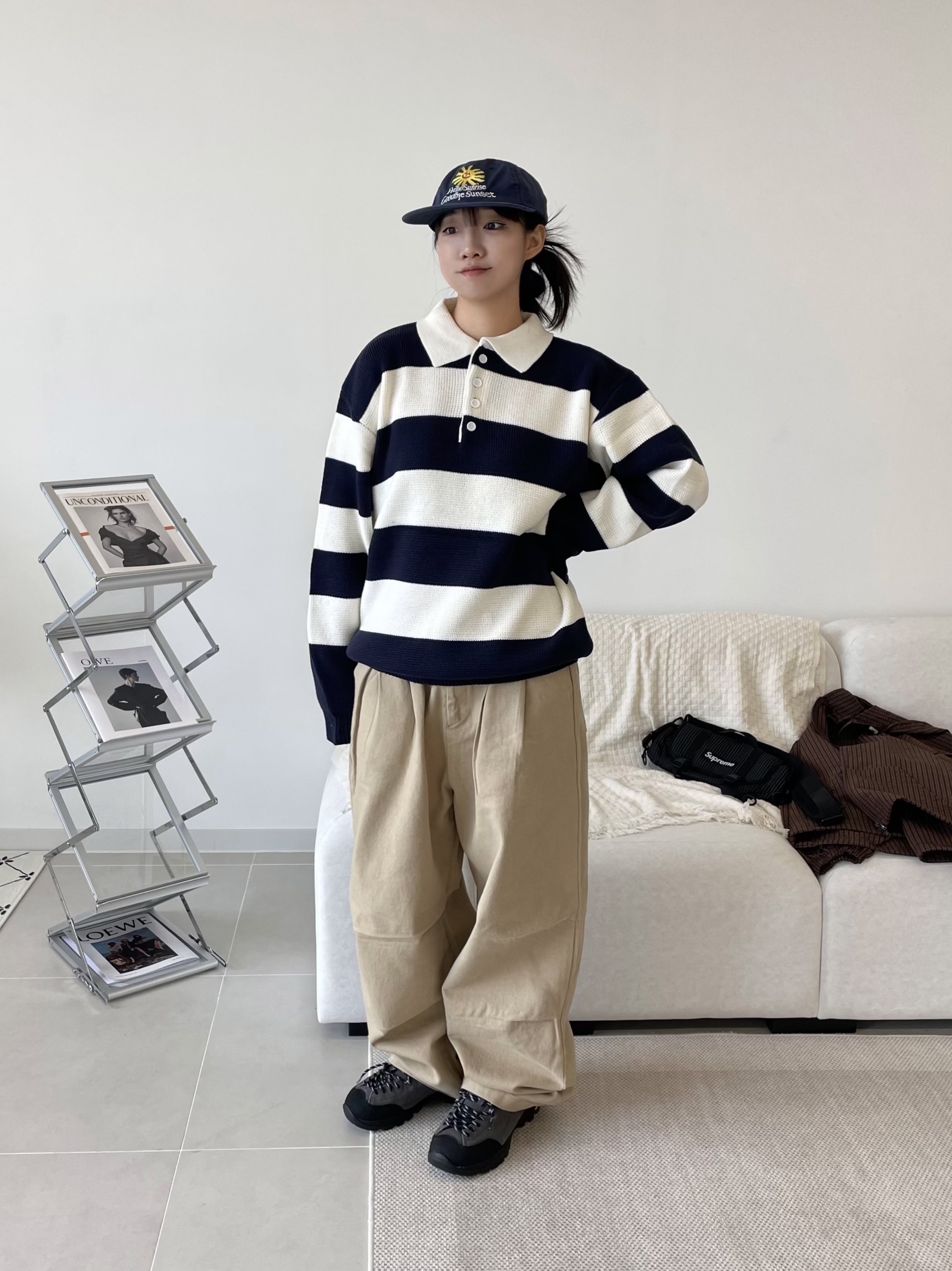 HS x Hank Relaxed Fit Cap Navy, Supreme Mini Duffle Bag Black - 24SS 착용 스타일 - 1