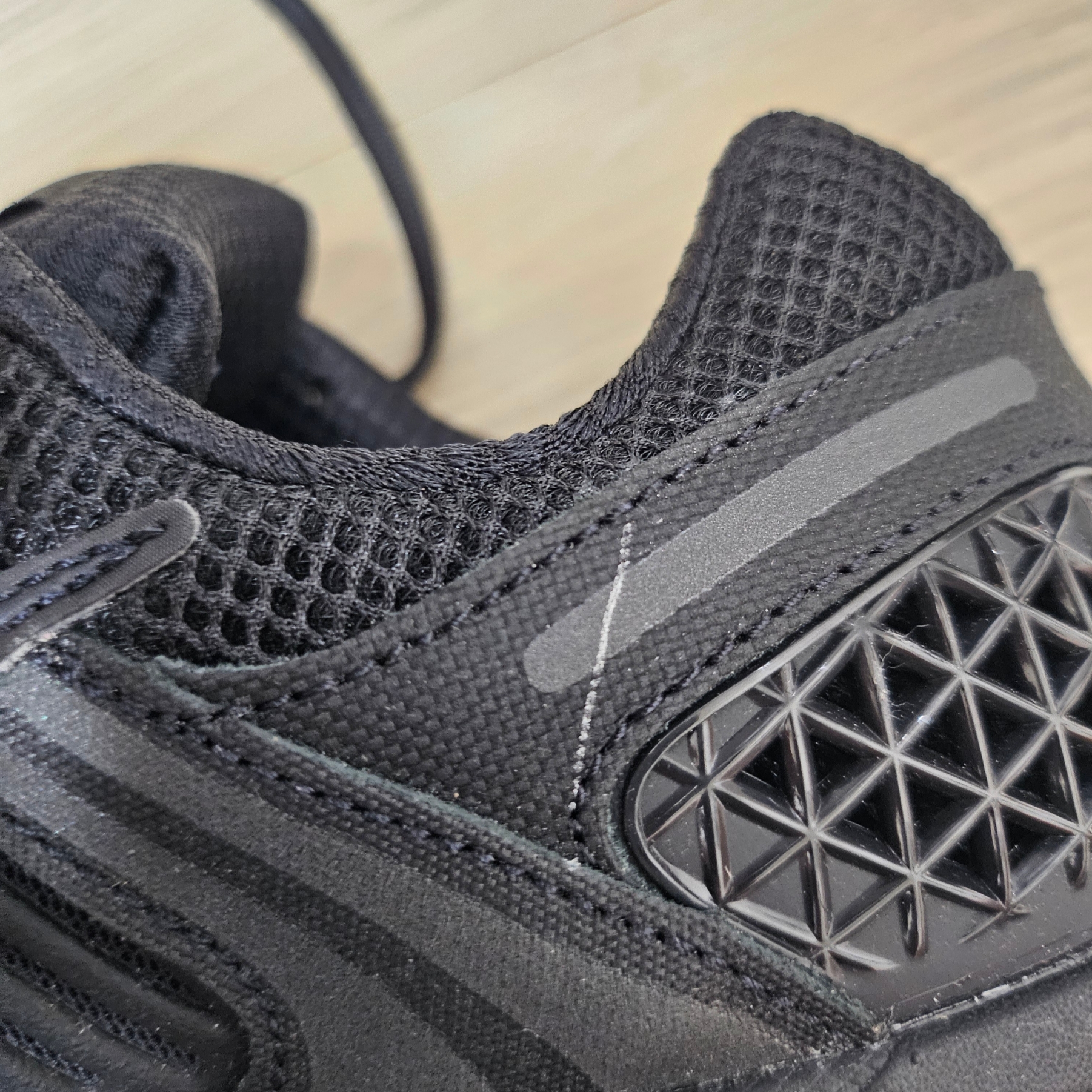 Nike Zoom Vomero 5 SP Black 착용 스타일