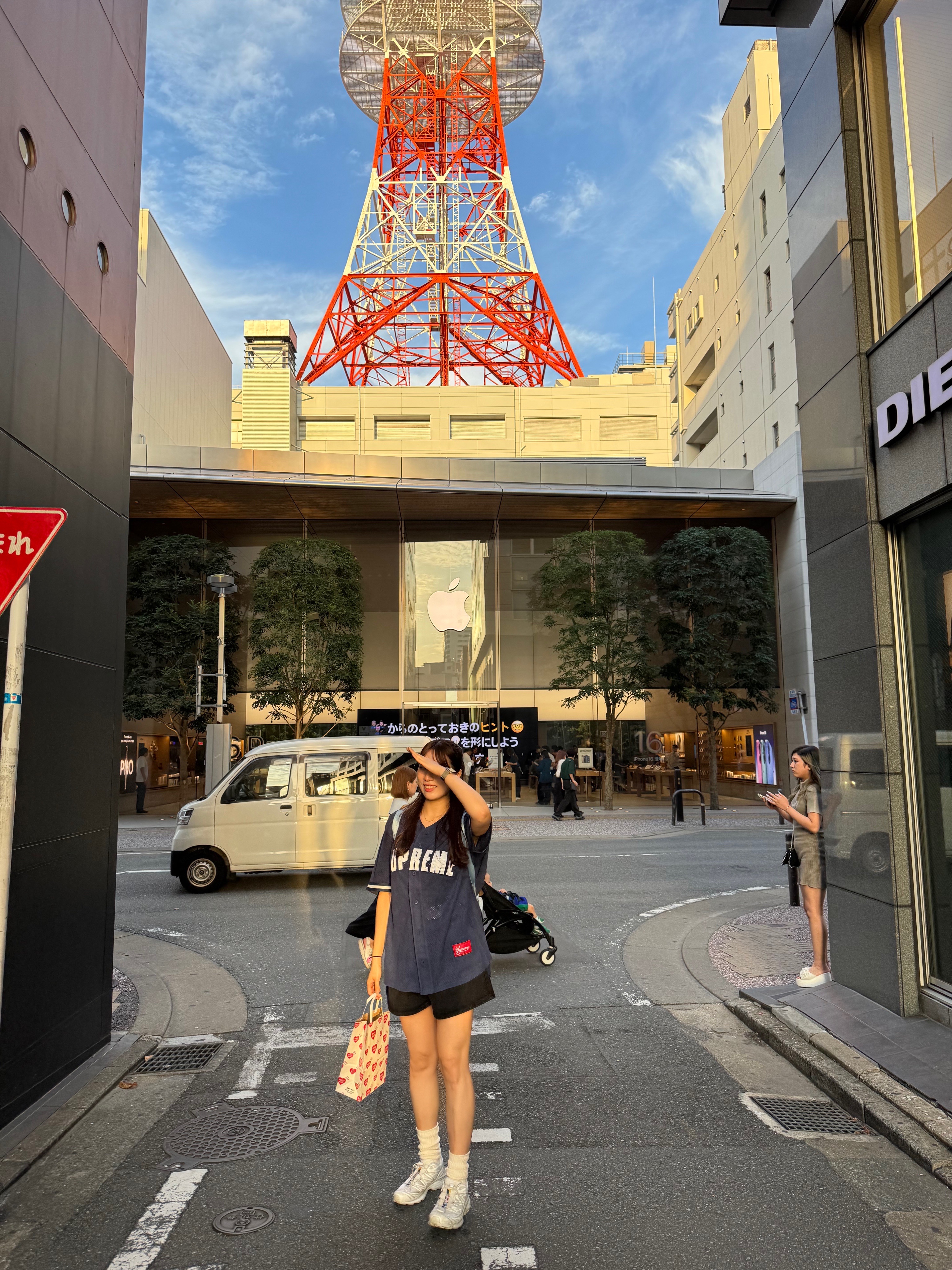 Supreme Ultrasuede Mesh Baseball Jersey Navy - 24SS, Salomon XT-6 ADV White 착용 스타일