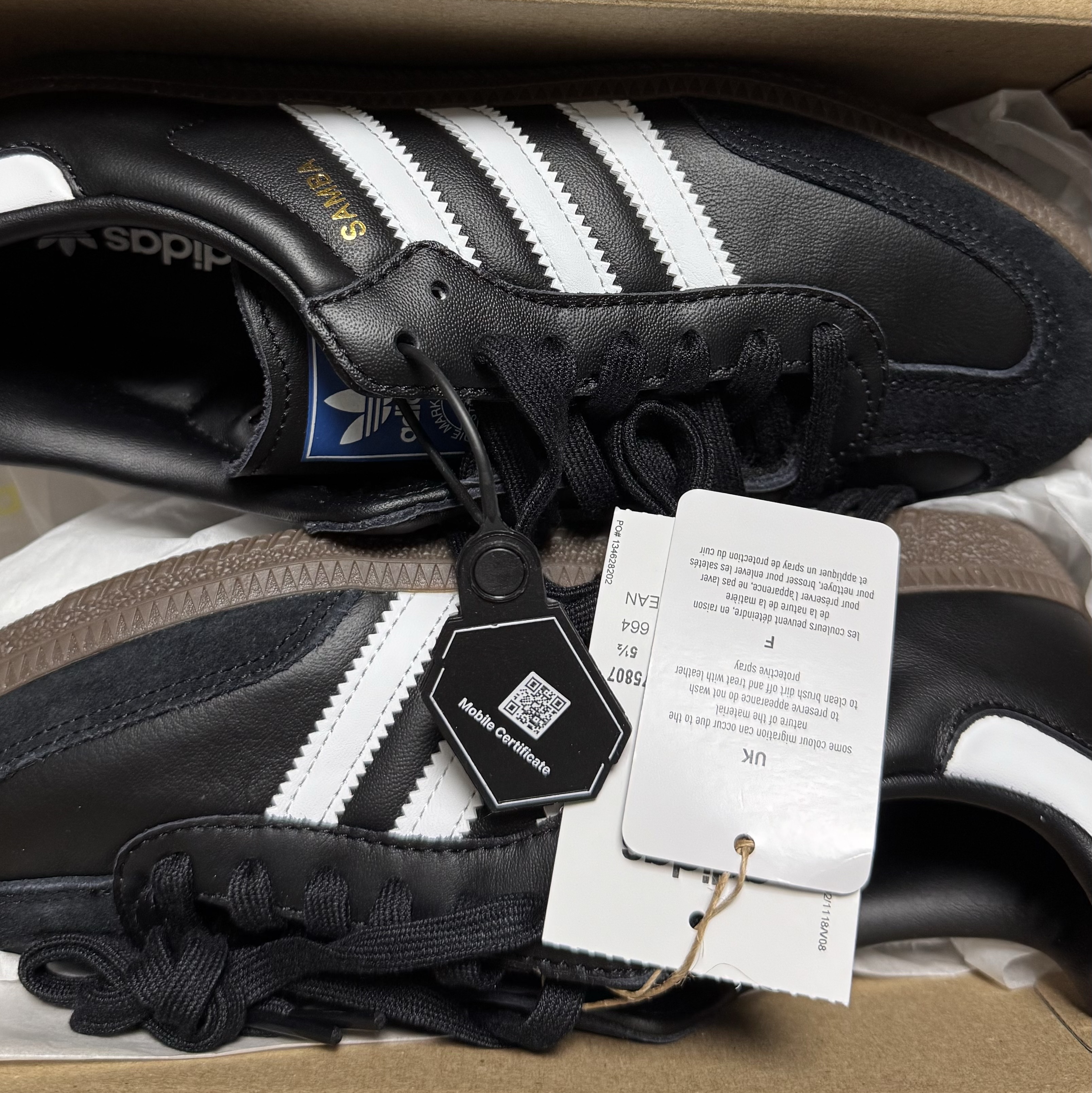 Adidas Samba OG Black White Gum 착용 스타일 - 2