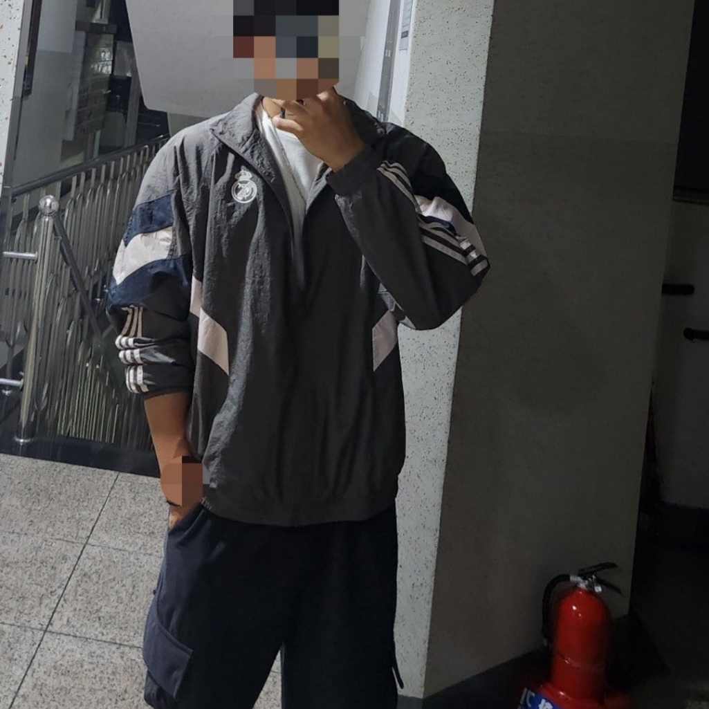 Adidas Real Madrid Originals Track Top Charcoal Grey - KR Sizing 착용 스타일
