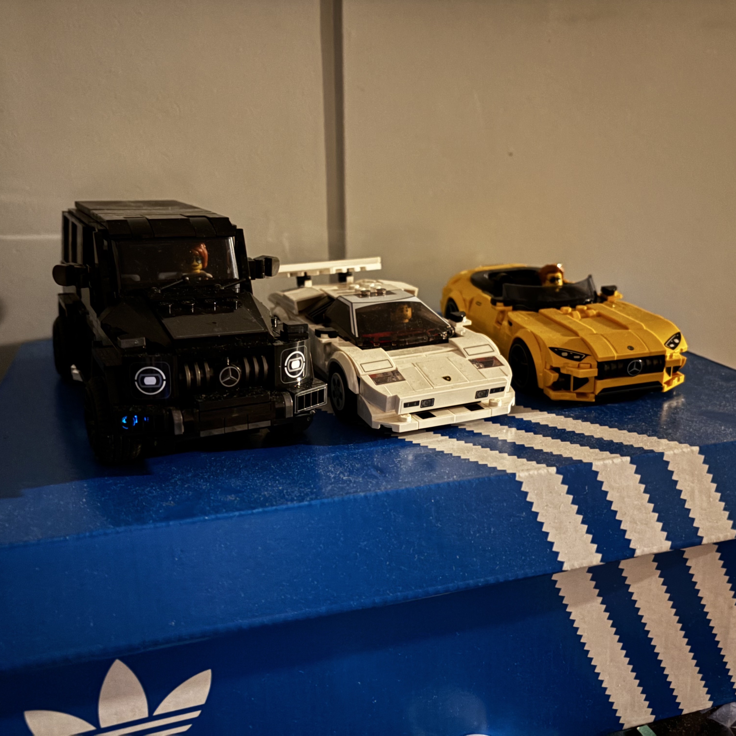 Lego Mercedes-AMG G 63 & Mercedes-AMG SL 63, Lego Lamborghini Countach 착용 스타일