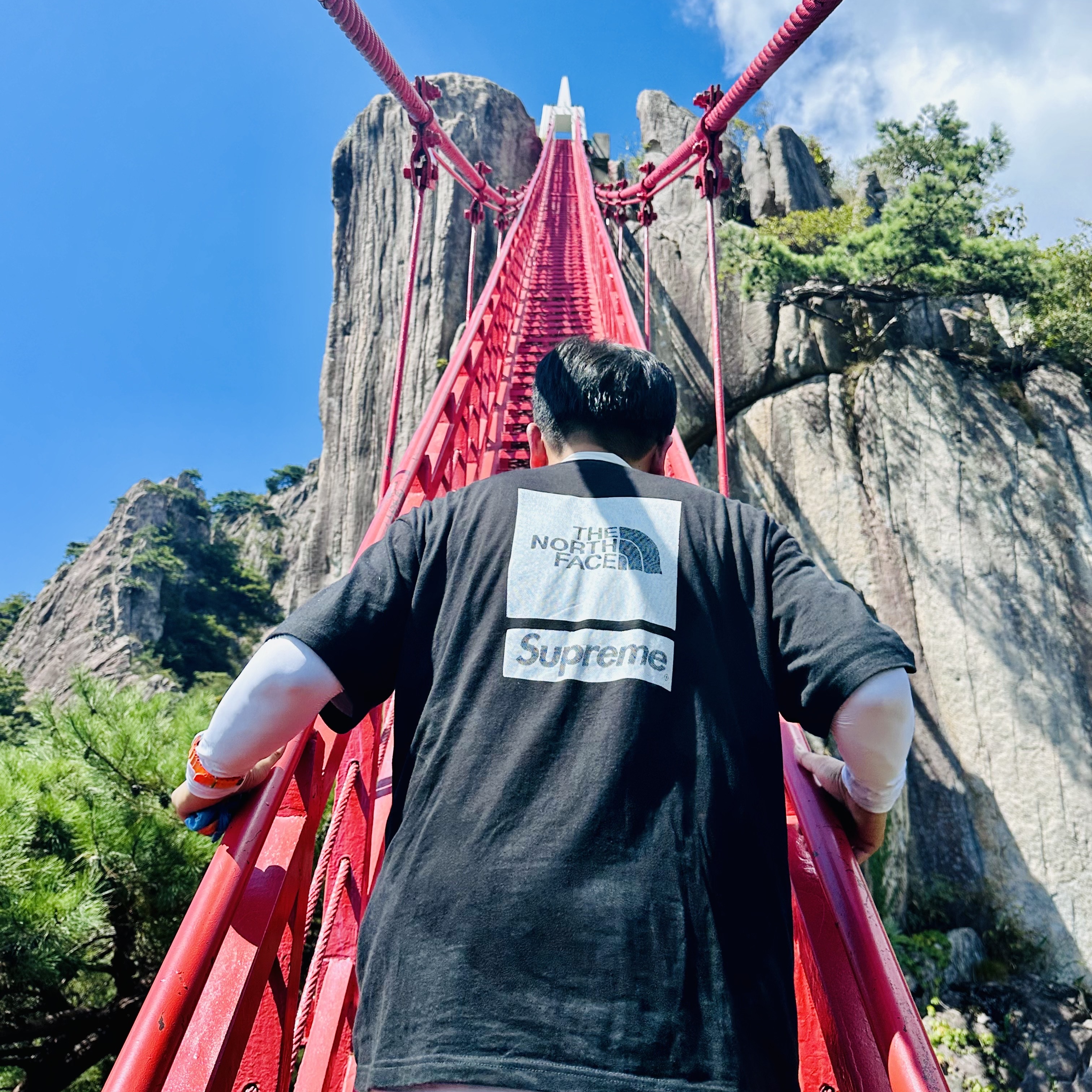 Supreme x The North Face S/S Top Black - 24SS 착용 스타일 - 1