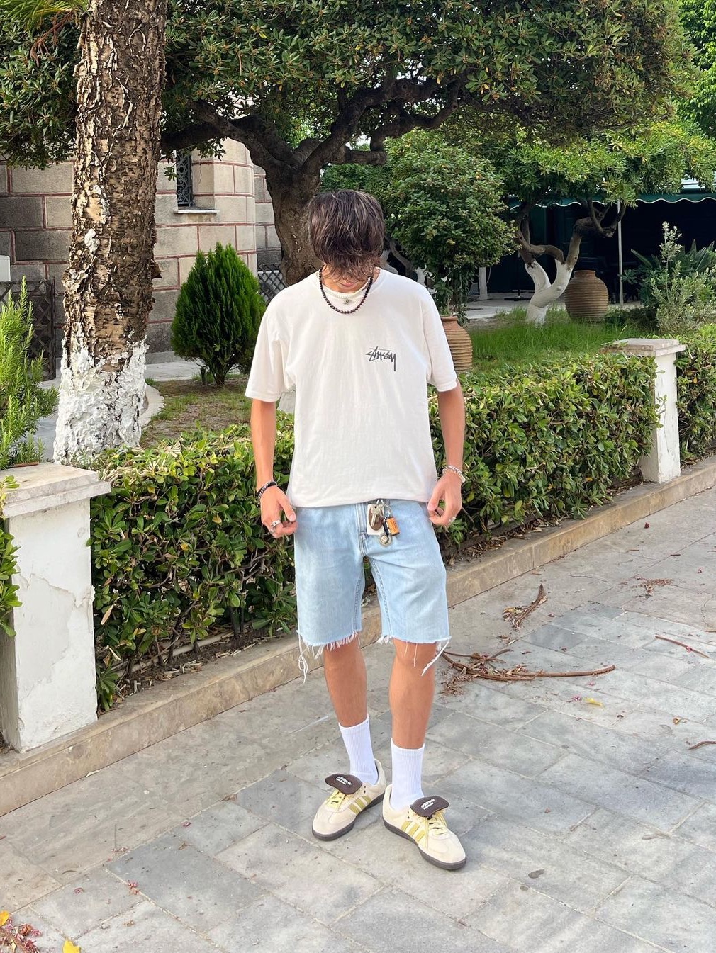 Balenciaga Denim Bermuda Shorts Blue, Adidas Flames Denim Shorts Medium Black - KR Sizing 착용 스타일 - 4