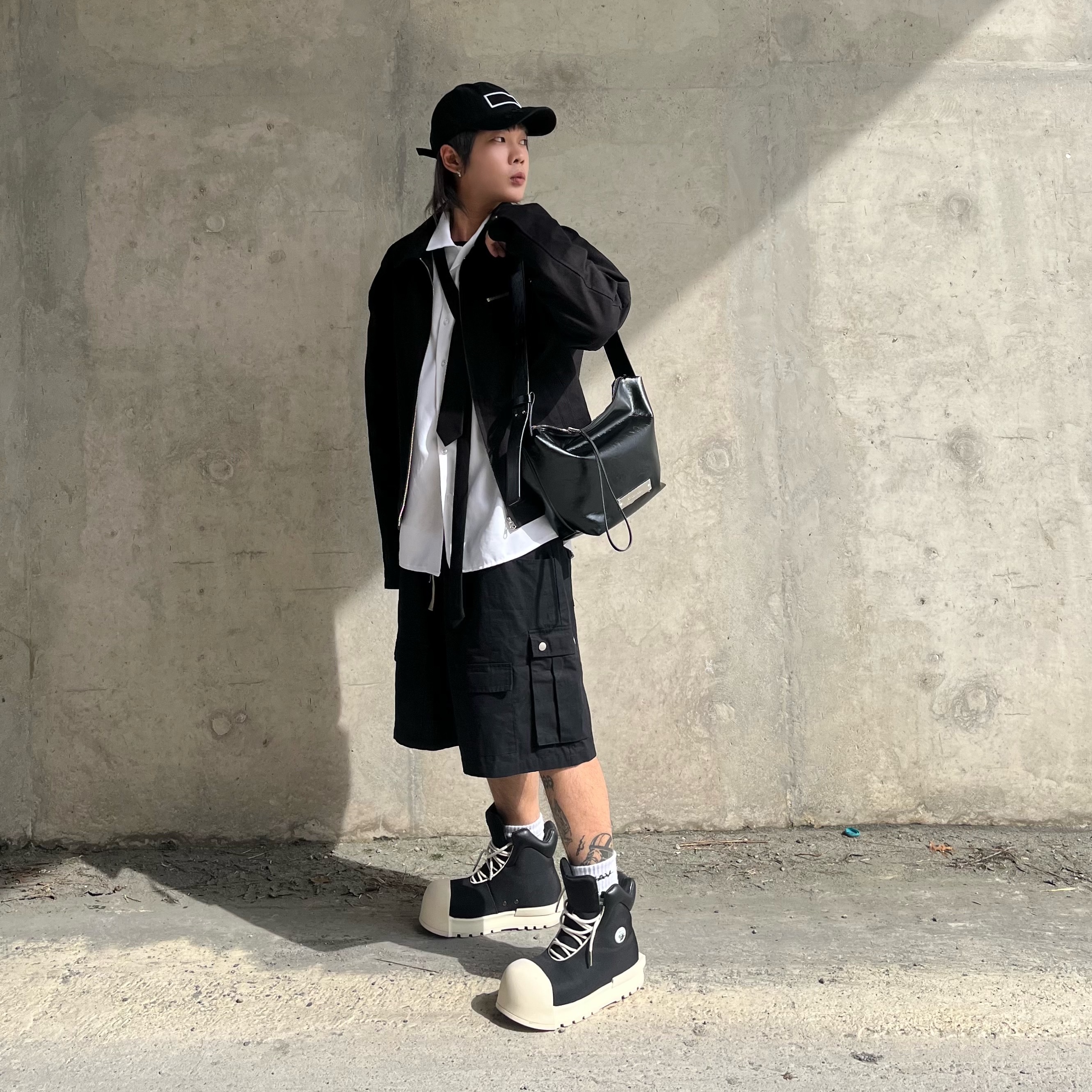 Permanent Archive Straight Work Jacket Black 착용 스타일 - 3