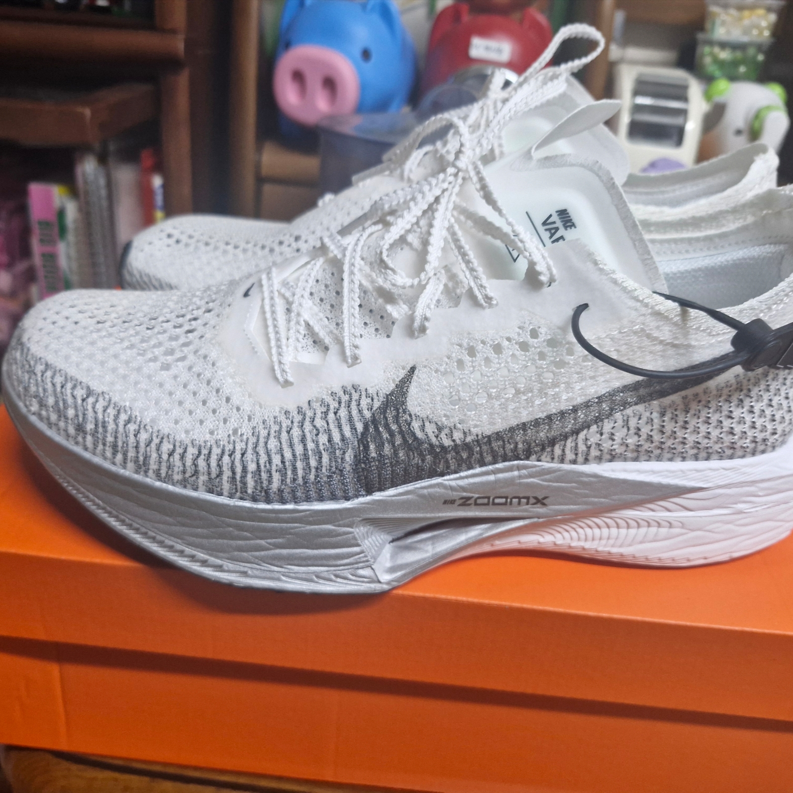 Nike ZoomX Vaporfly Next% 3 White Grey 착용 스타일