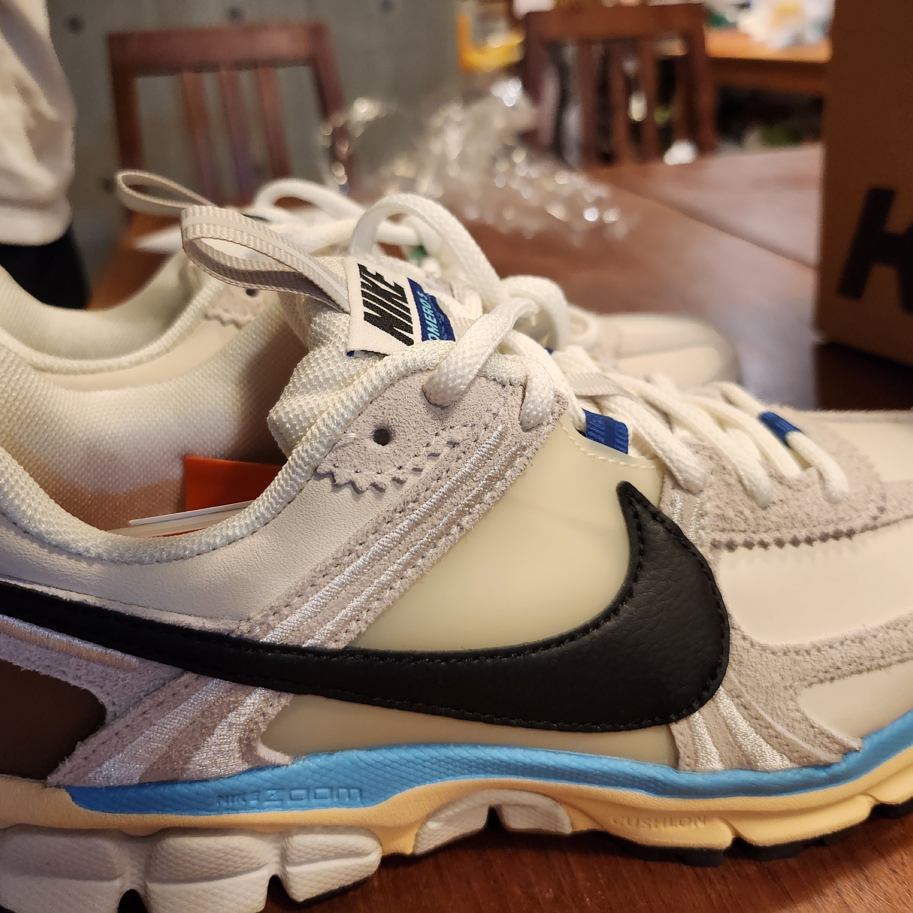 (W) Nike Zoom Vomero 5 PRM Designed by Japan 착용 스타일 - 2