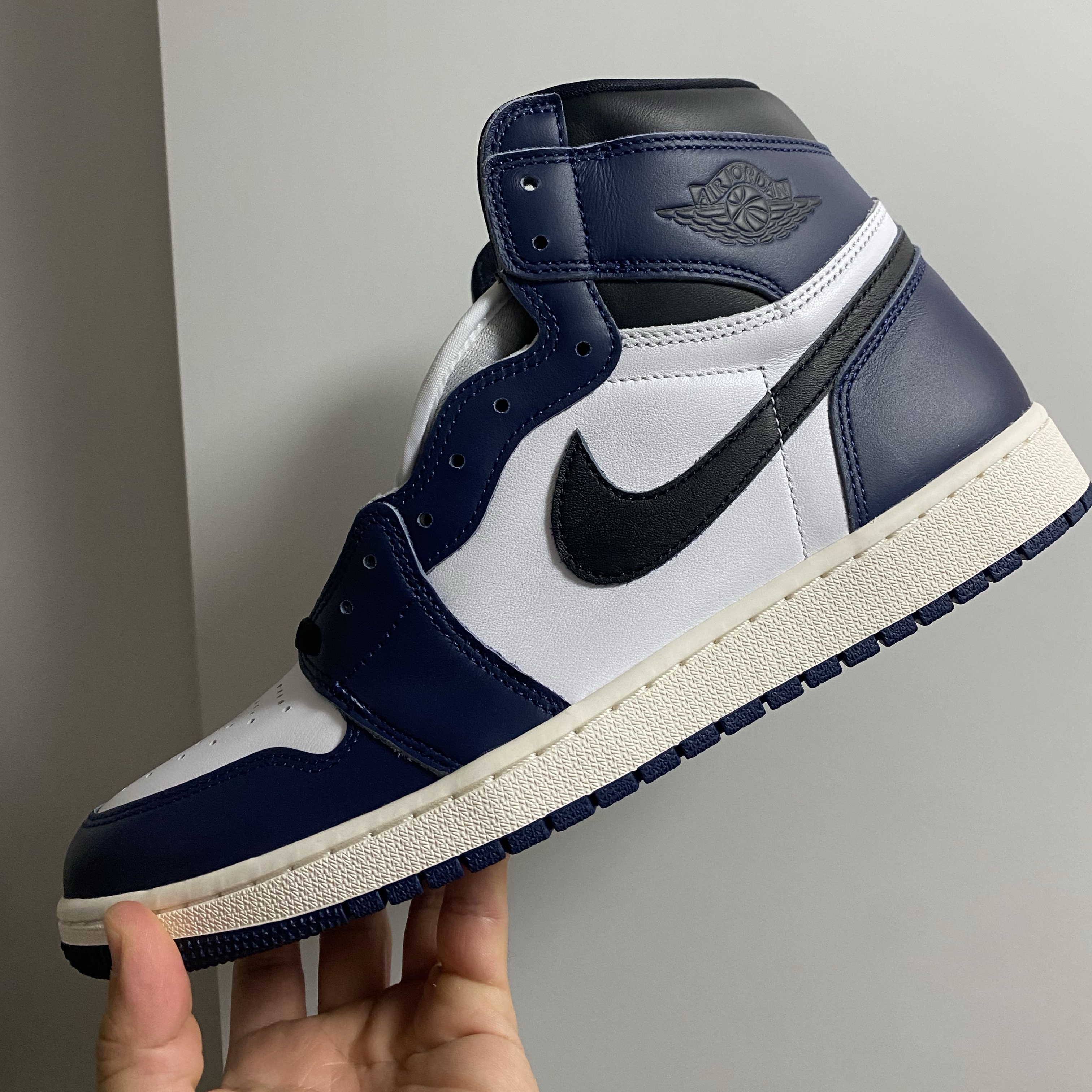 Jordan 1 Retro High OG Midnight Navy 착용 스타일